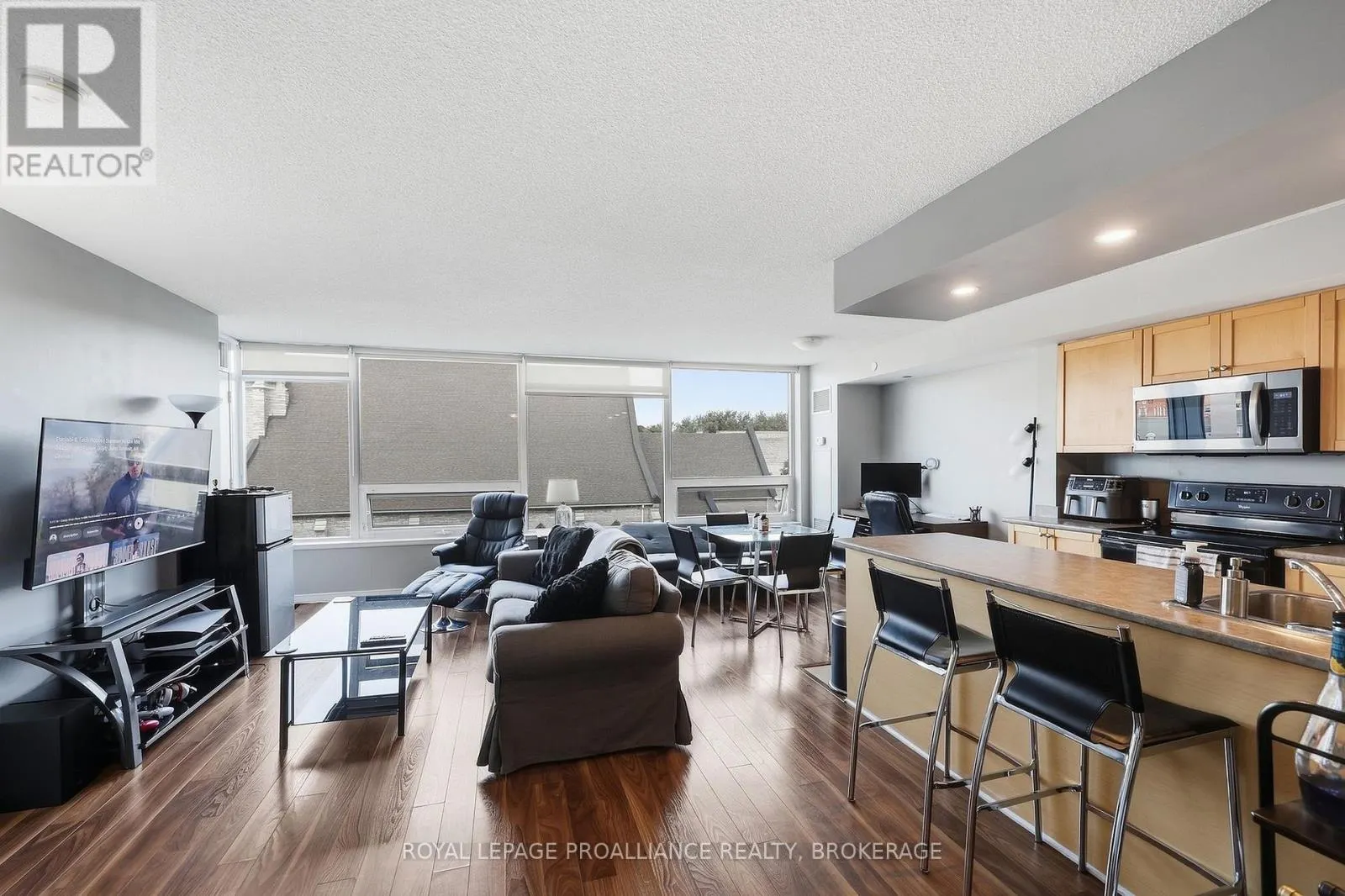 501 - 121 QUEEN STREET #501