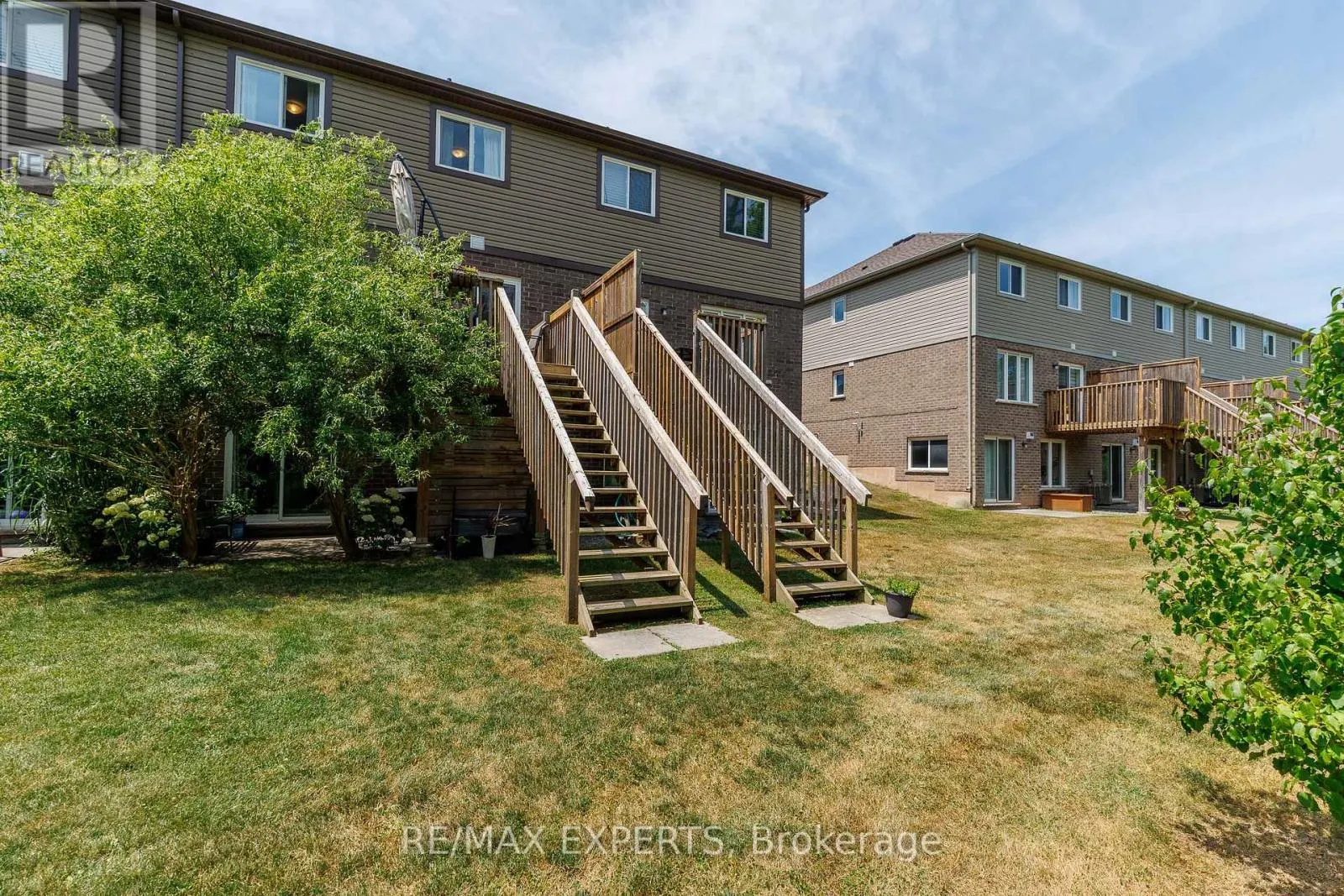 7 - 340 PROSPECT POINT ROAD