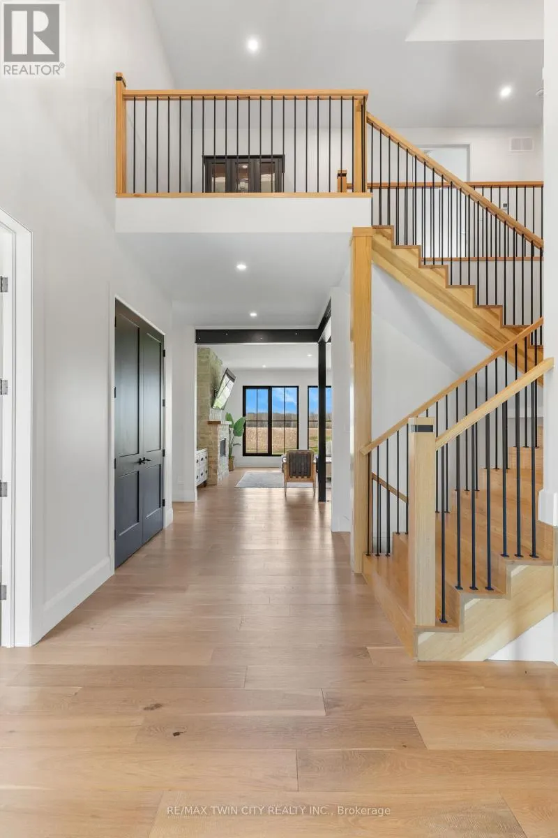 742 COUNTRY SQUIRE ROAD