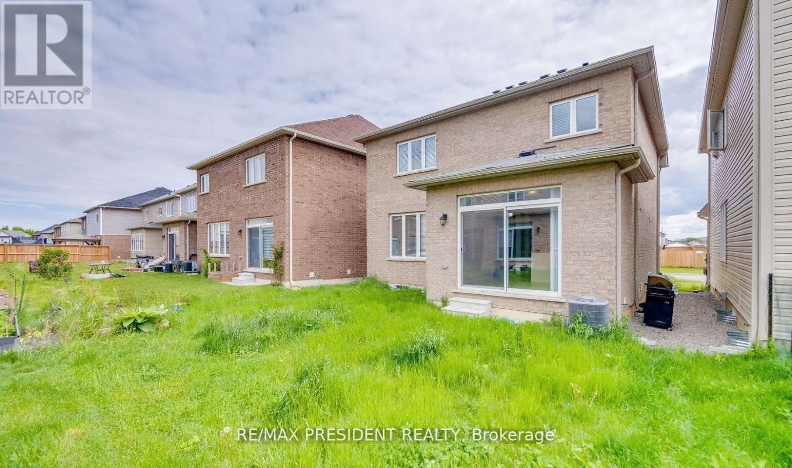25 SEANESY DRIVE