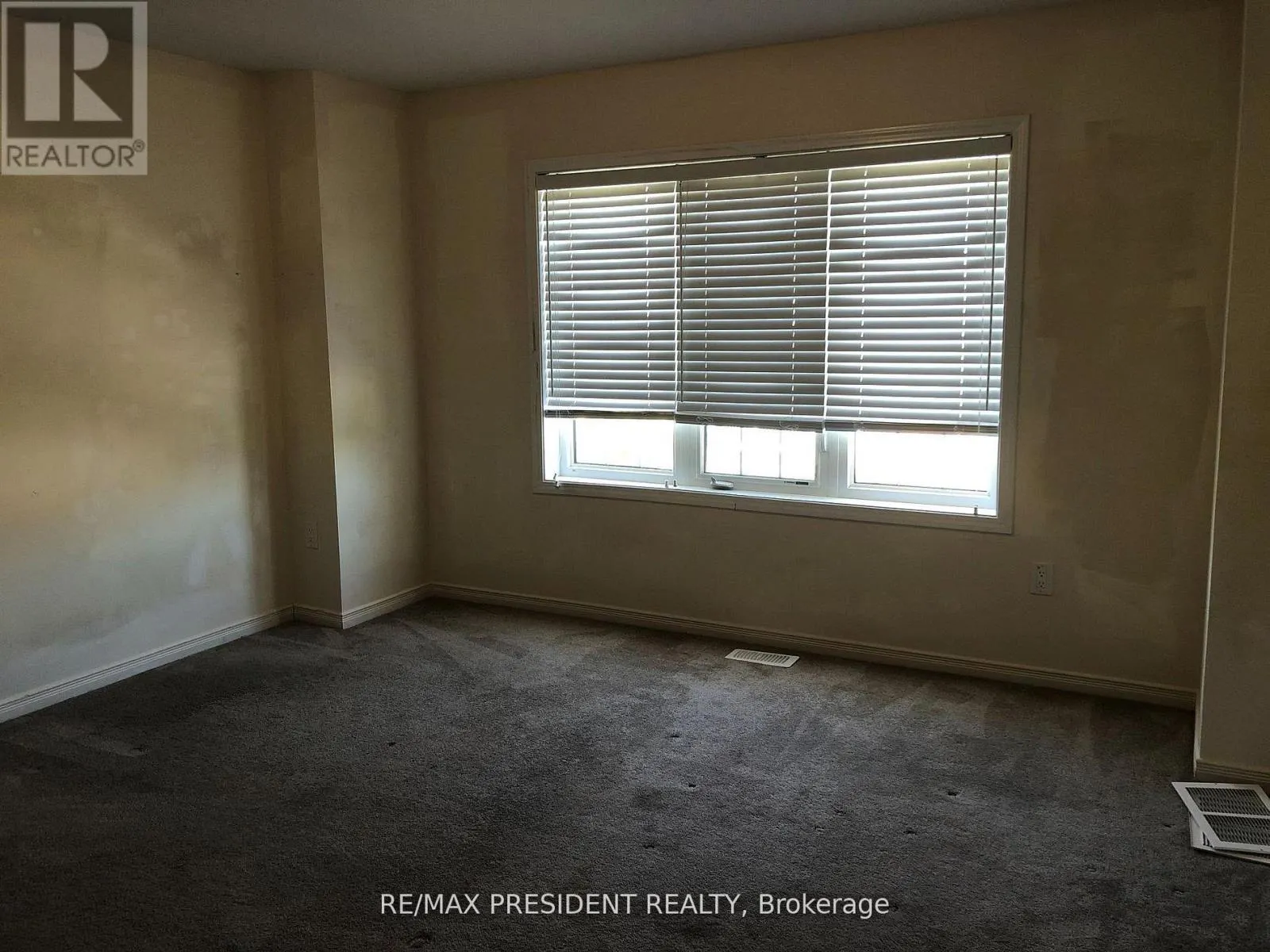 25 SEANESY DRIVE