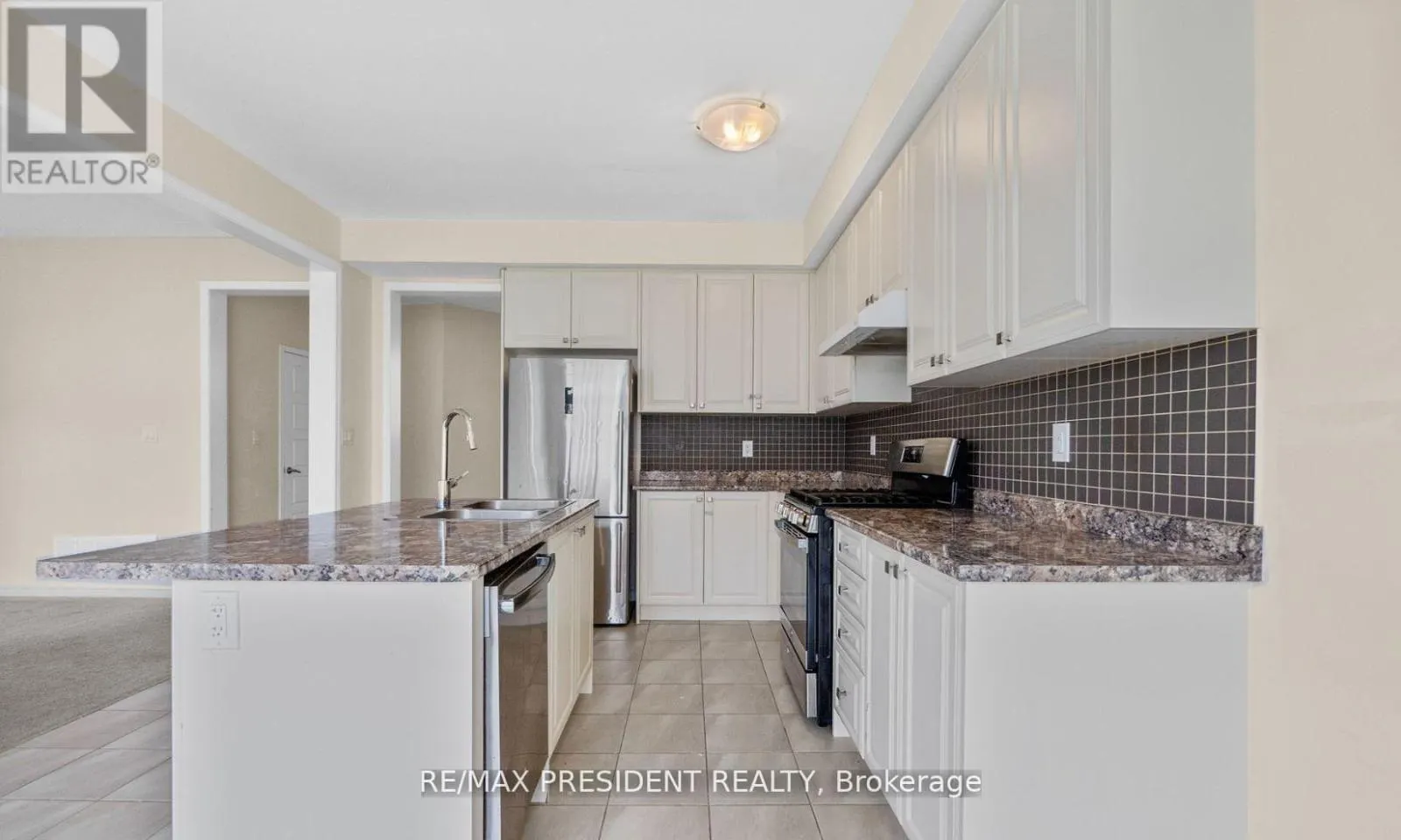 25 SEANESY DRIVE