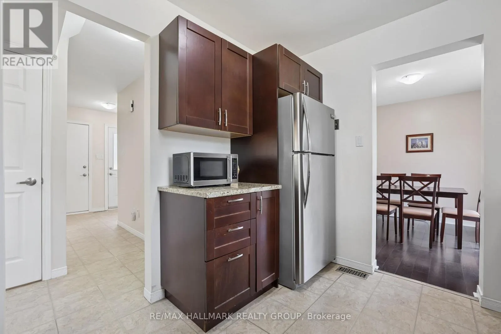 27 BRANDO CRESCENT