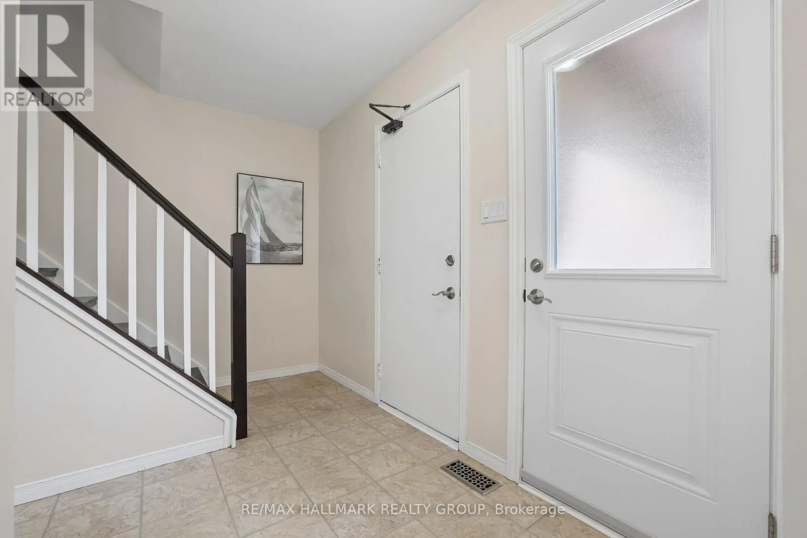 27 BRANDO CRESCENT