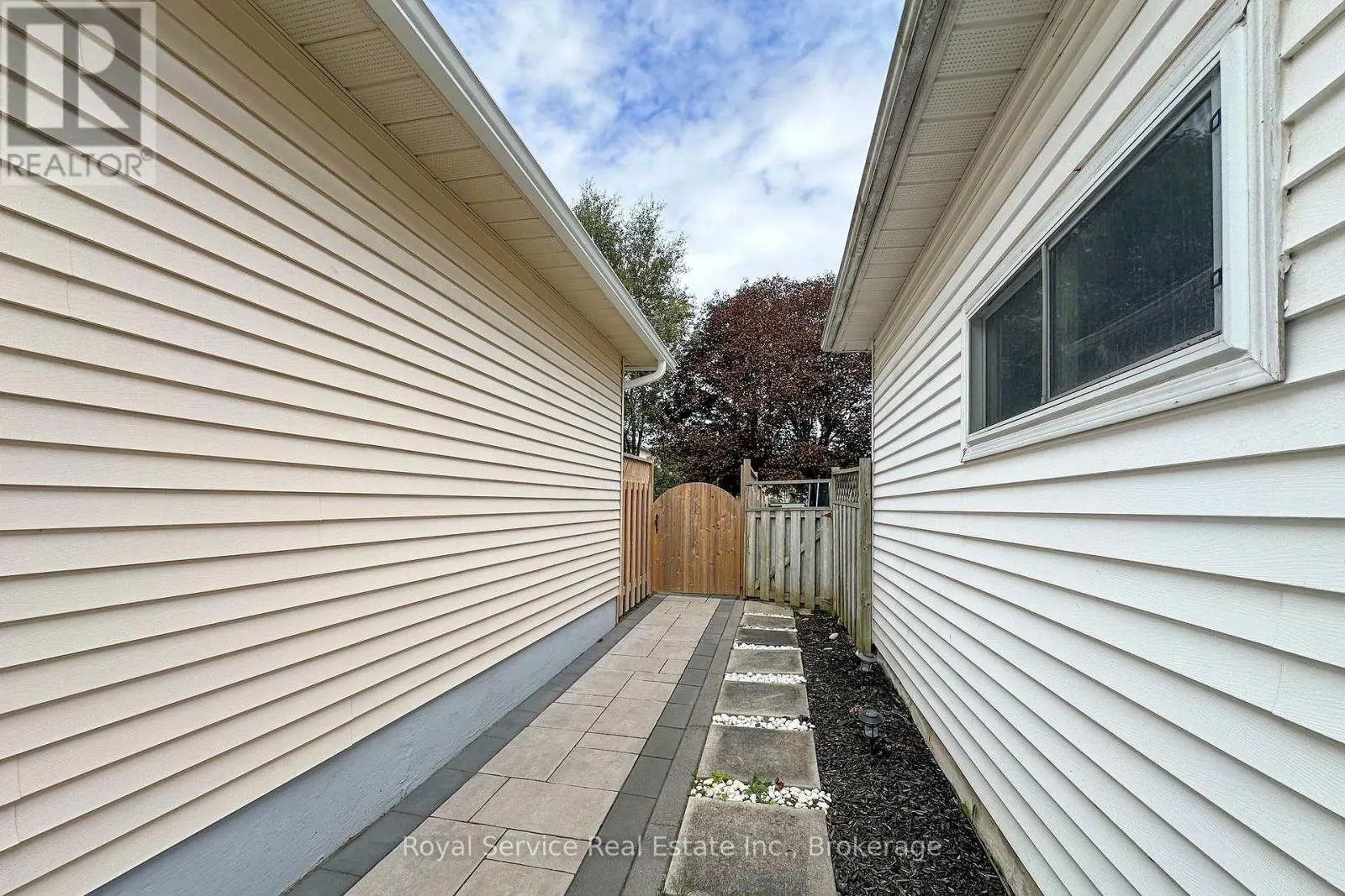 26 SANDERS DRIVE