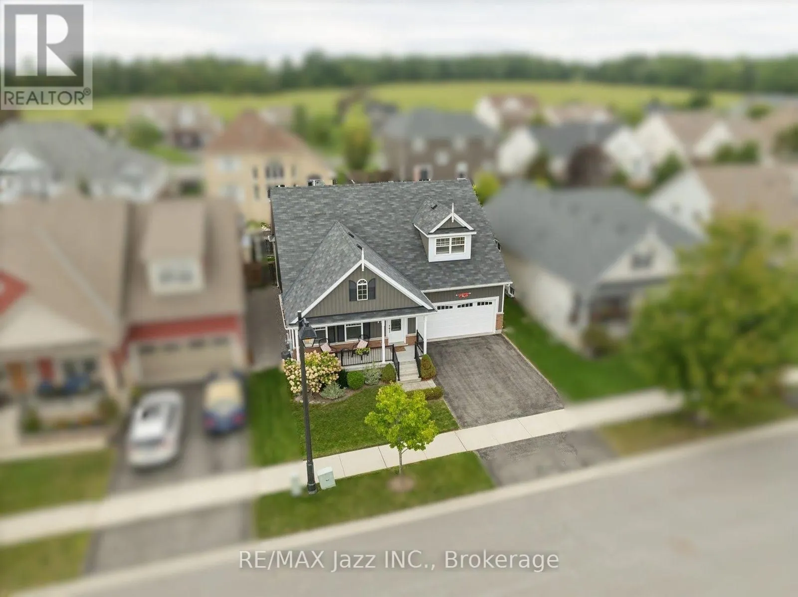 11 BIGWOOD CRESCENT