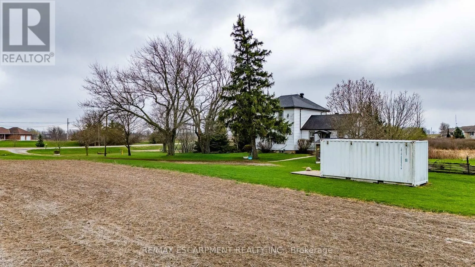 335 MCKENZIE ROAD