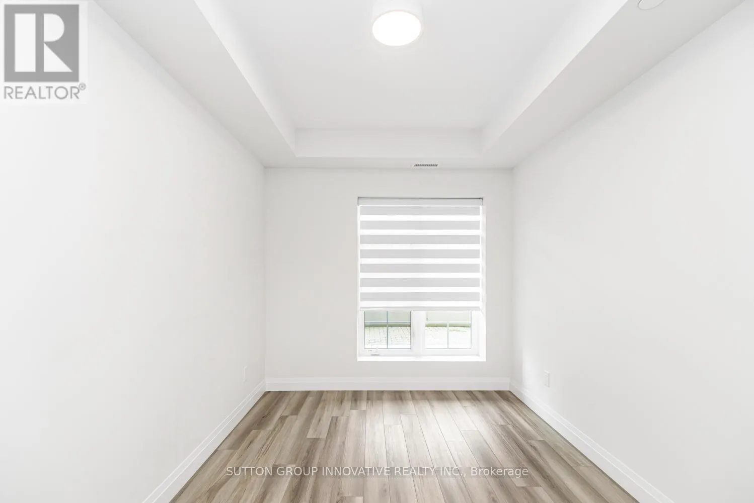 105 - 153 WILSON STREET W