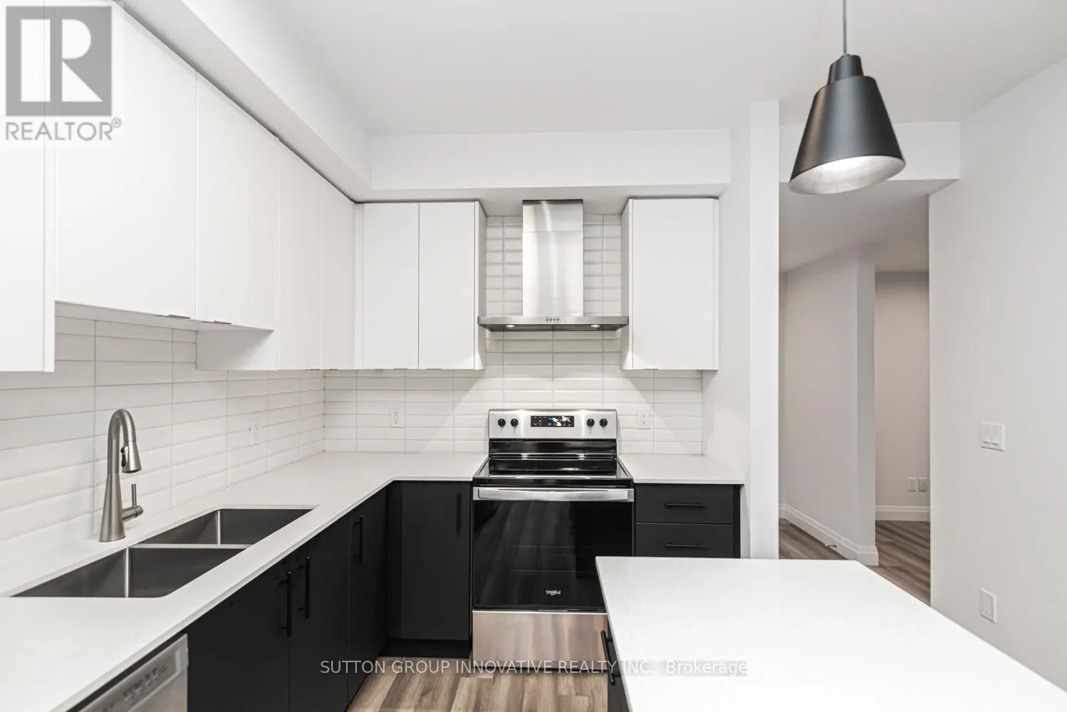 105 - 153 WILSON STREET W