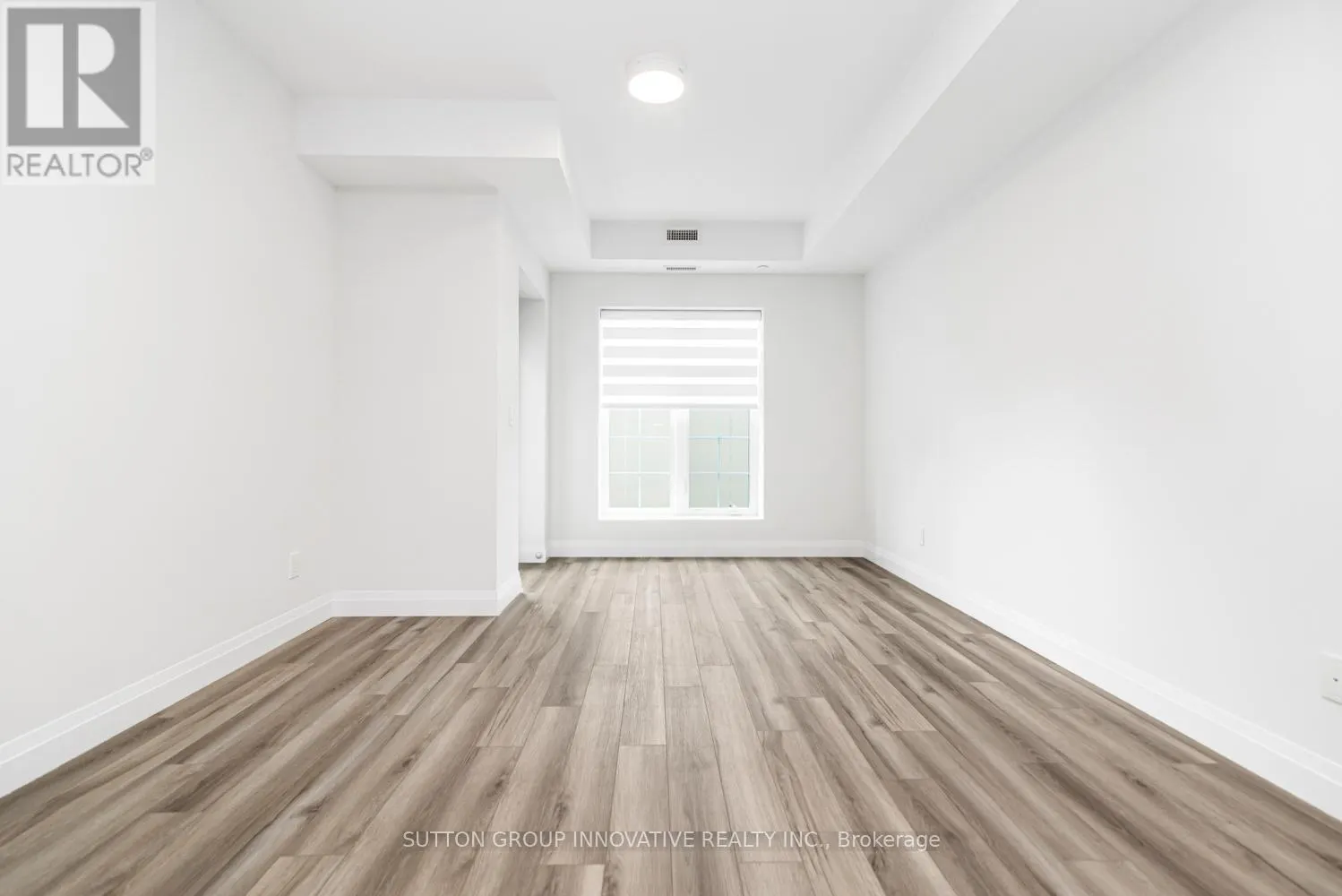 105 - 153 WILSON STREET W