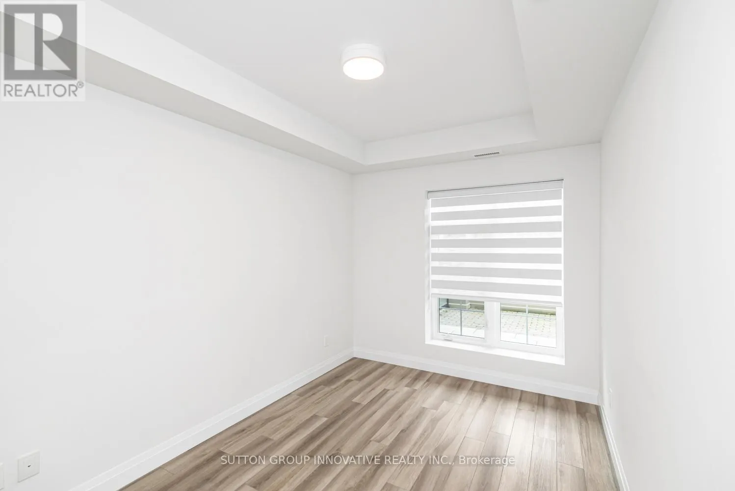 105 - 153 WILSON STREET W