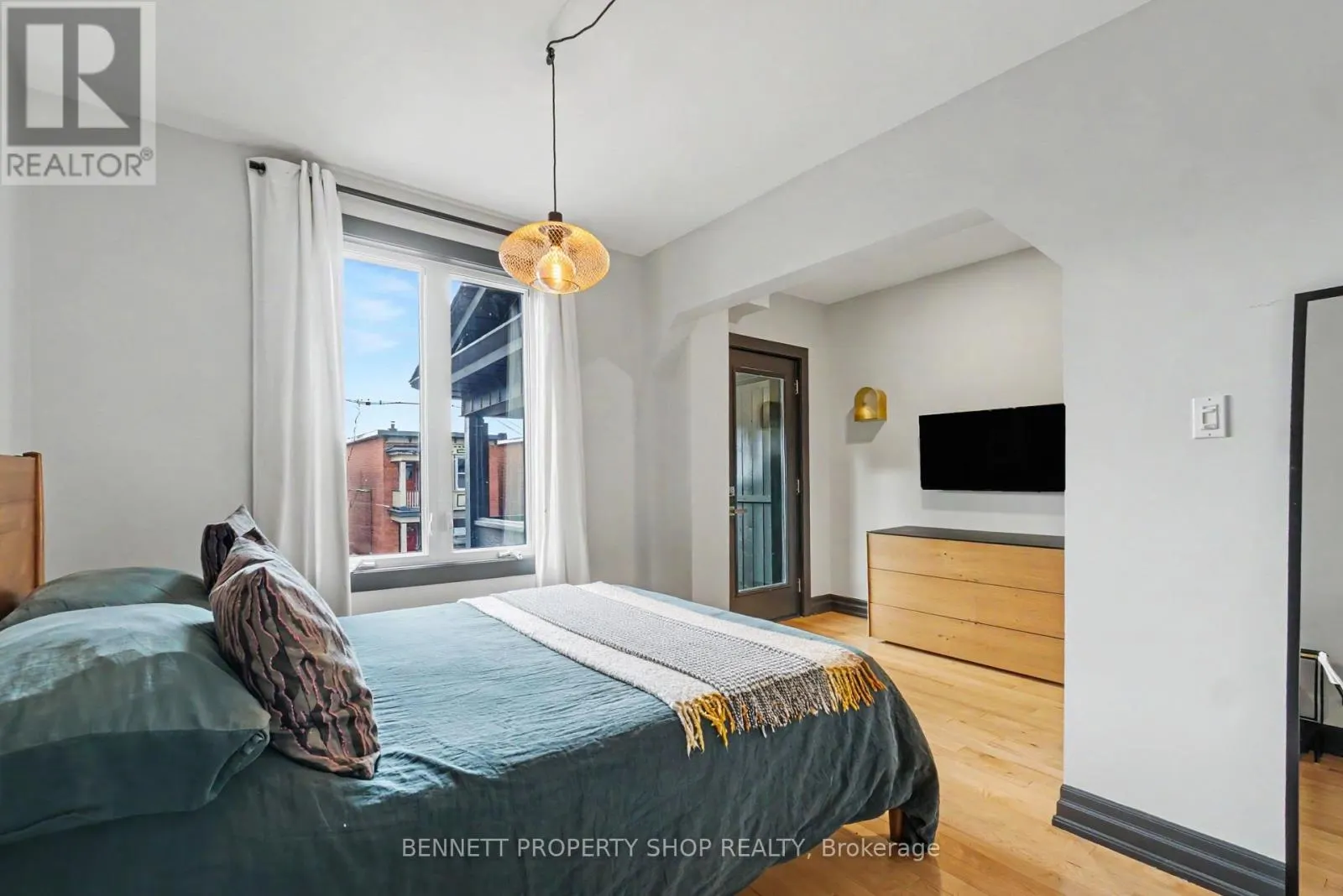 273 ARLINGTON AVENUE