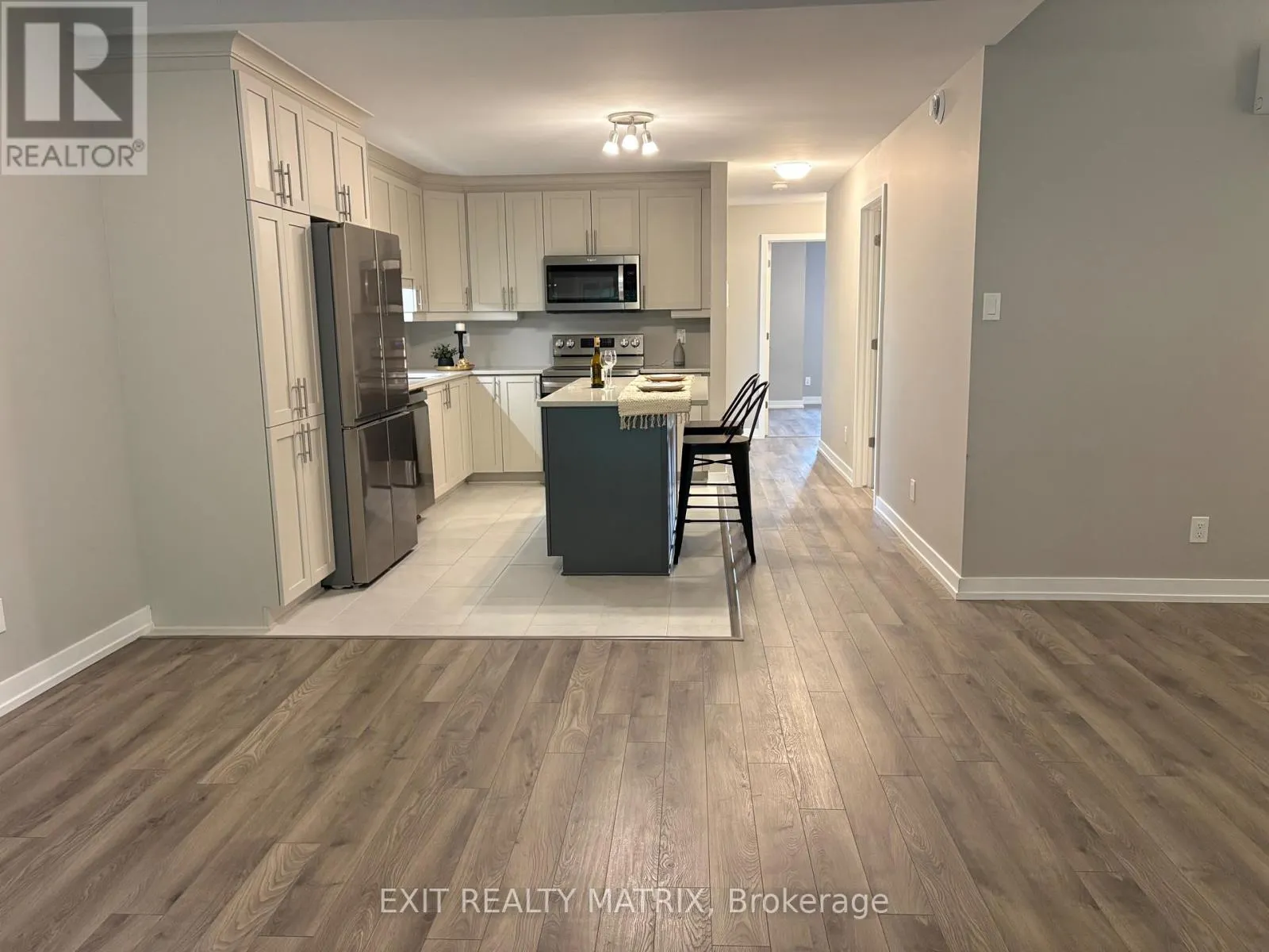 207 - 83 ST MORITZ TRAIL