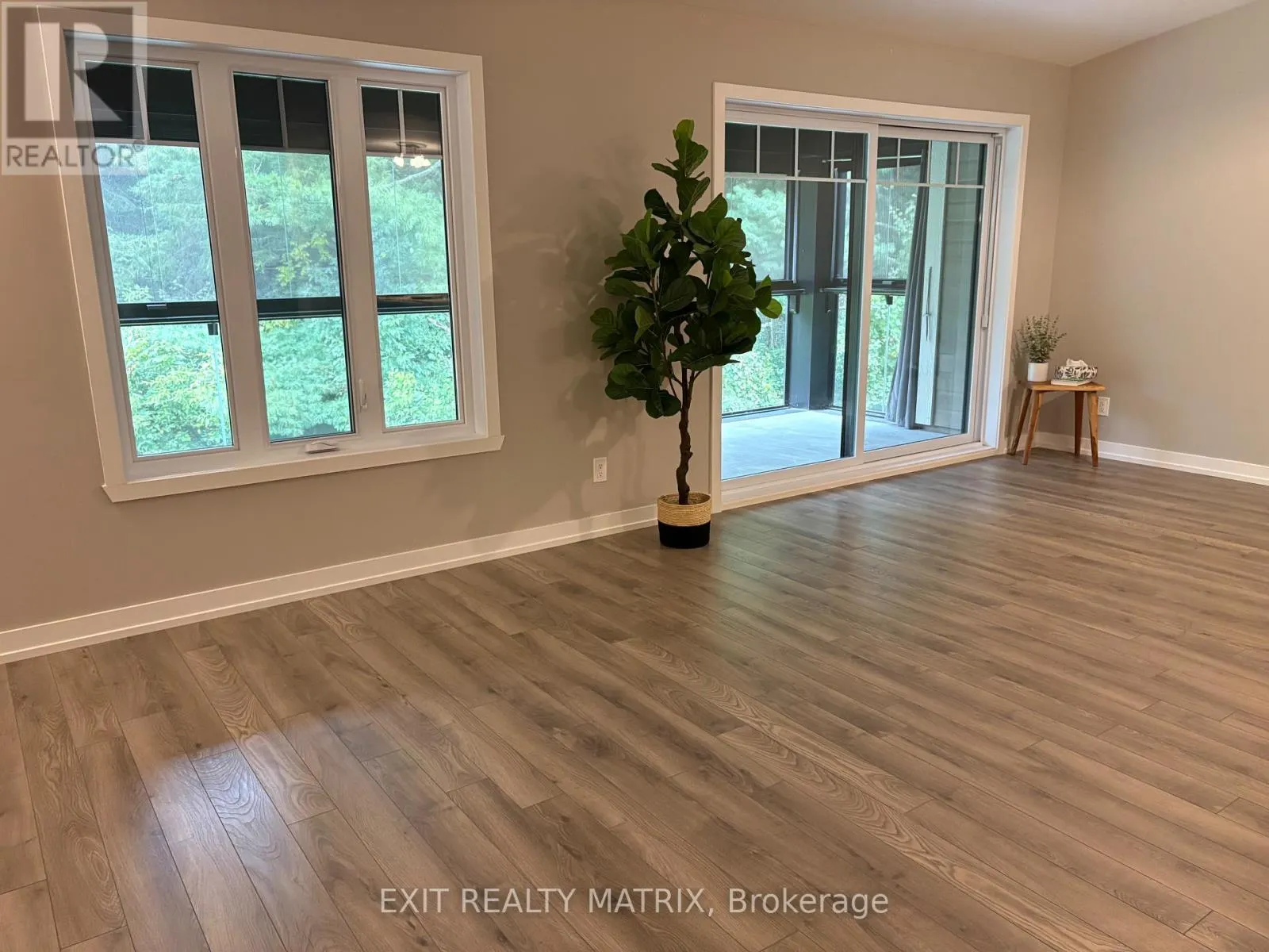 207 - 83 ST MORITZ TRAIL