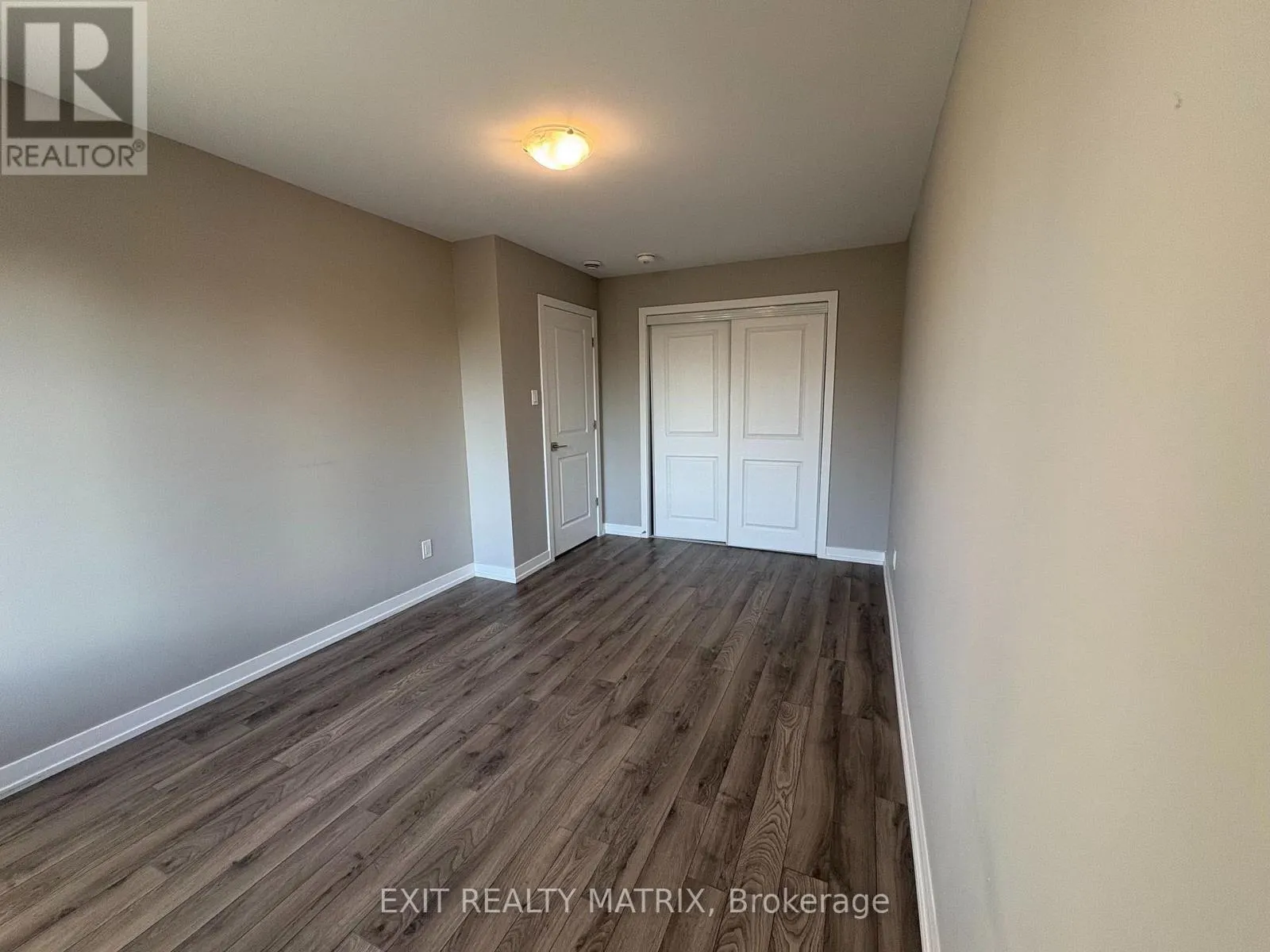 207 - 83 ST MORITZ TRAIL
