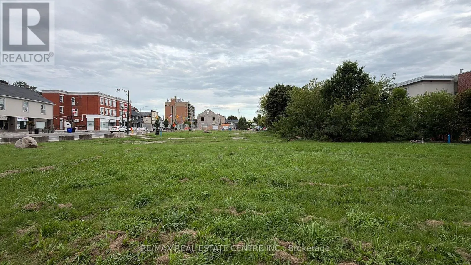 986 & 1030 KING STREET