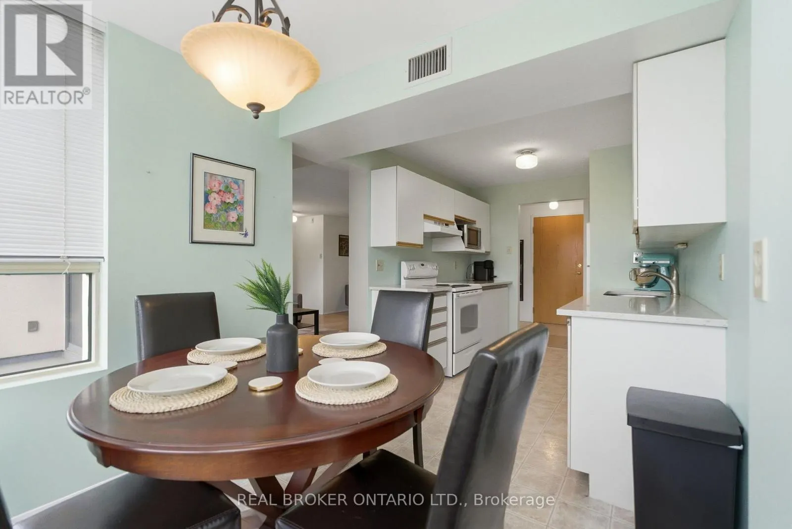 215 - 30 BLUE SPRINGS DRIVE
