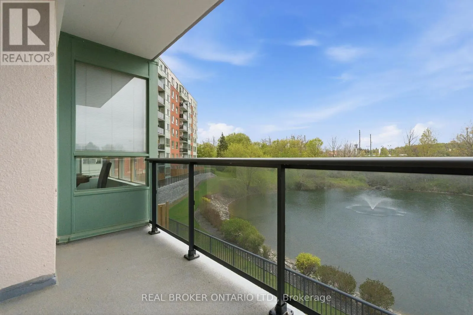 215 - 30 BLUE SPRINGS DRIVE