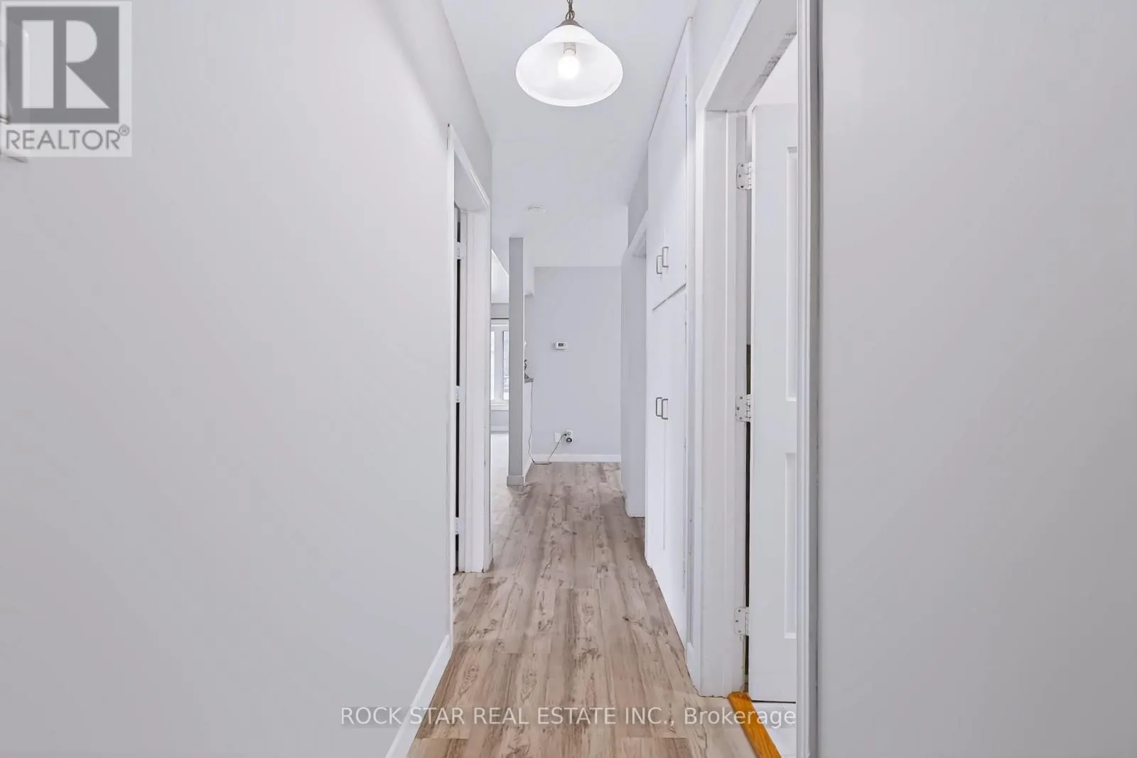 82 FRANKLIN STREET N