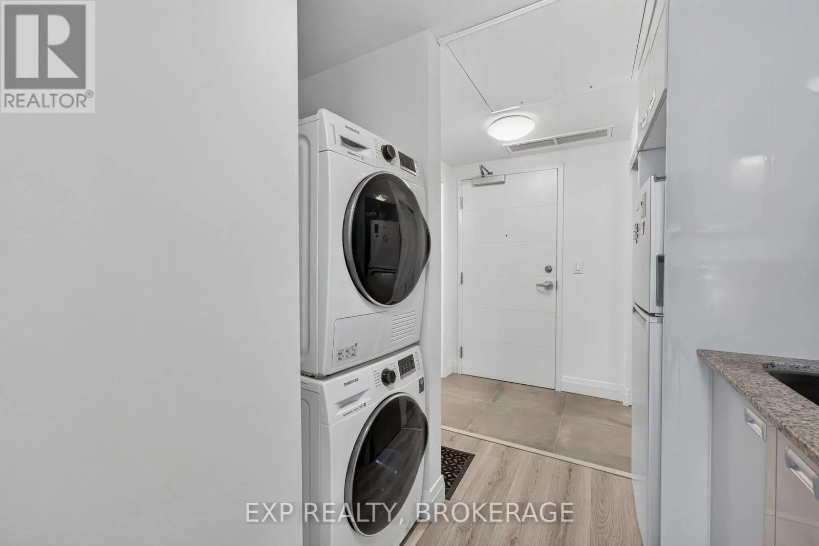 326 - 652 PRINCESS STREET #326