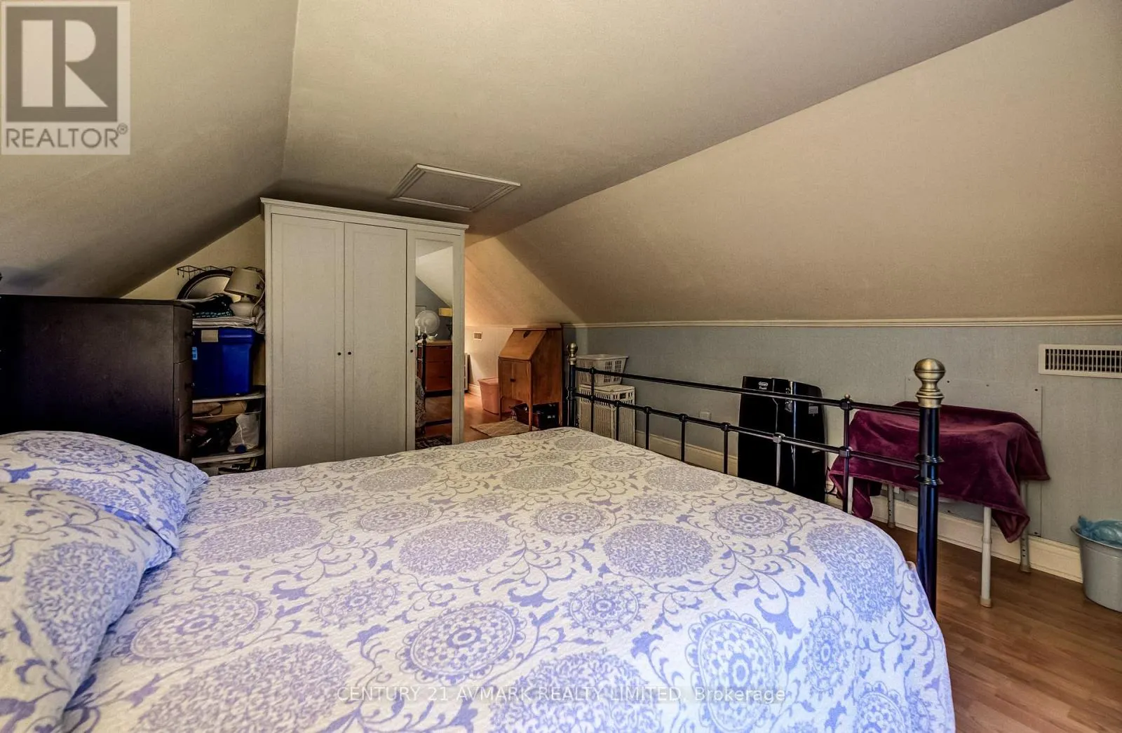 803 FOSS ROAD