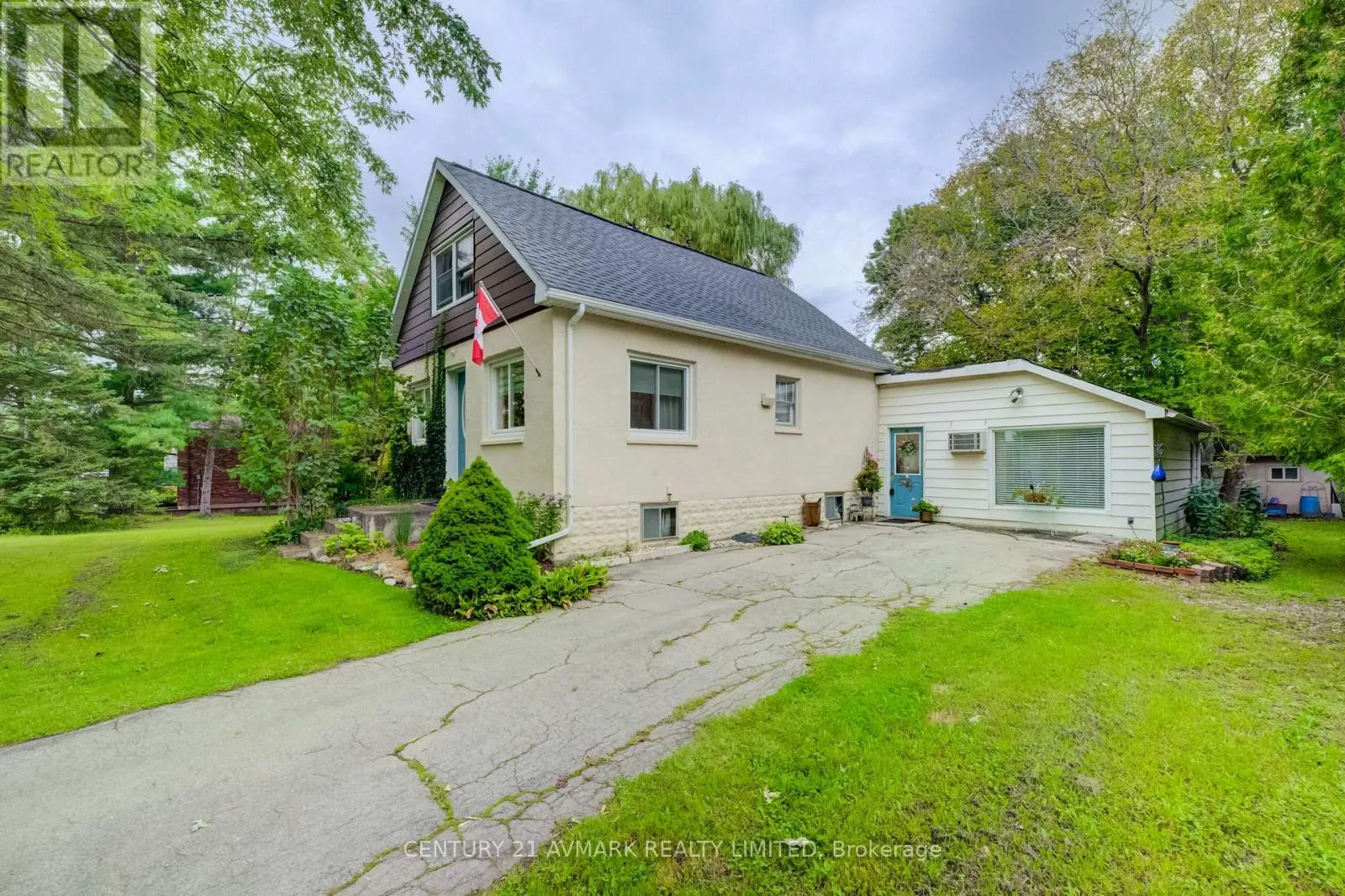 803 FOSS ROAD