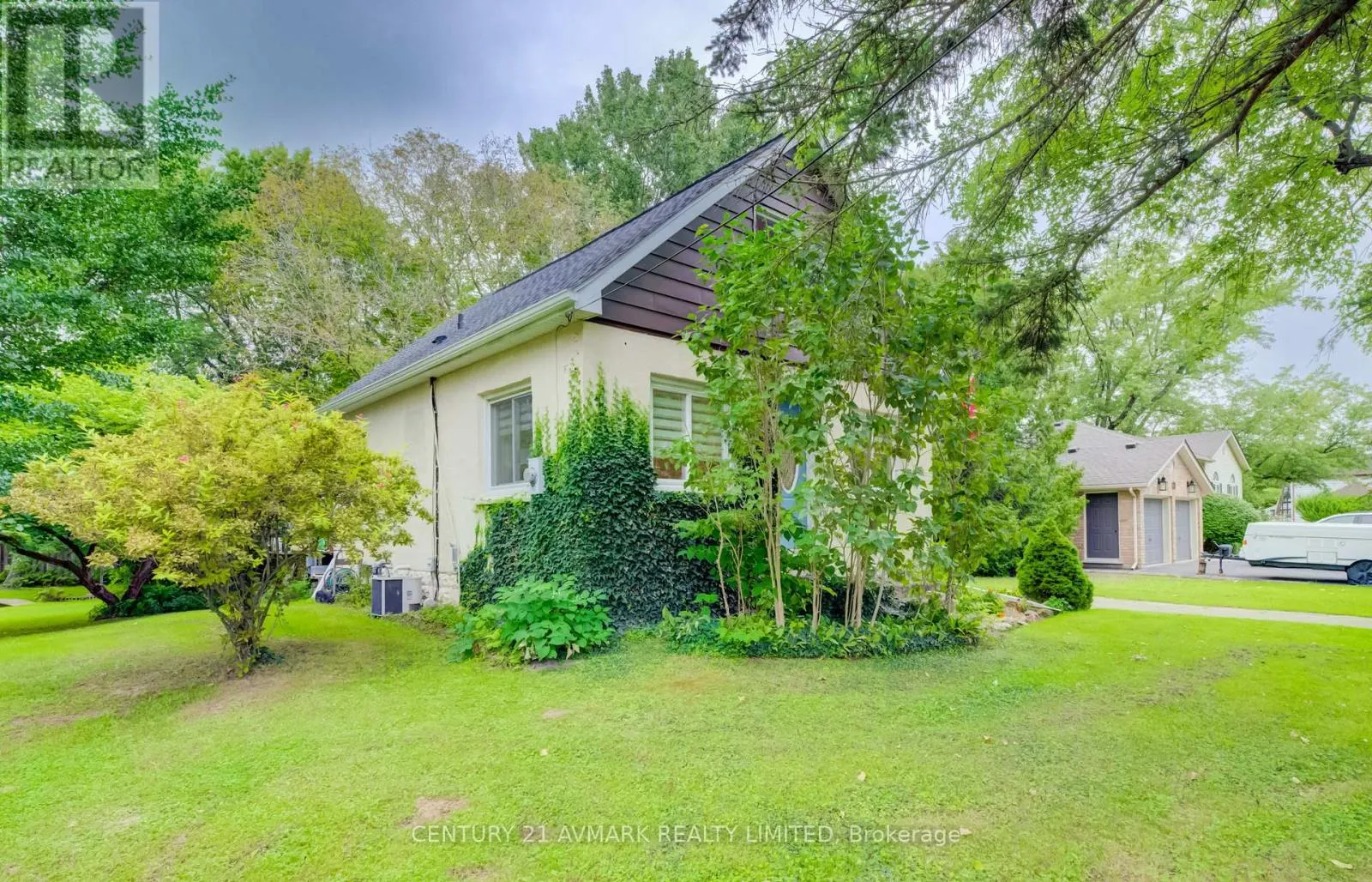 803 FOSS ROAD