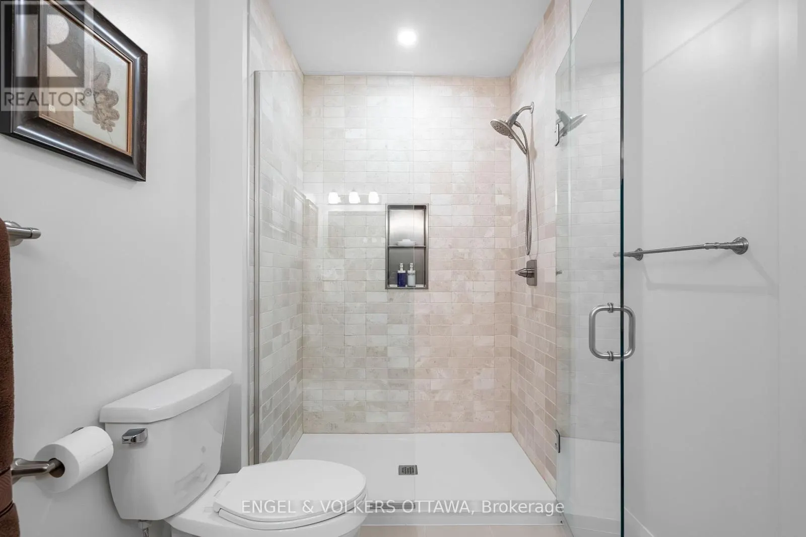 402 - 110 CORTILE PRIVATE