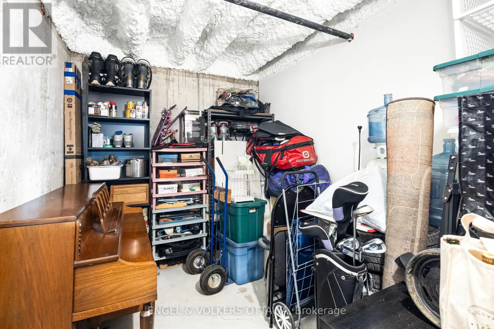 402 - 110 CORTILE PRIVATE