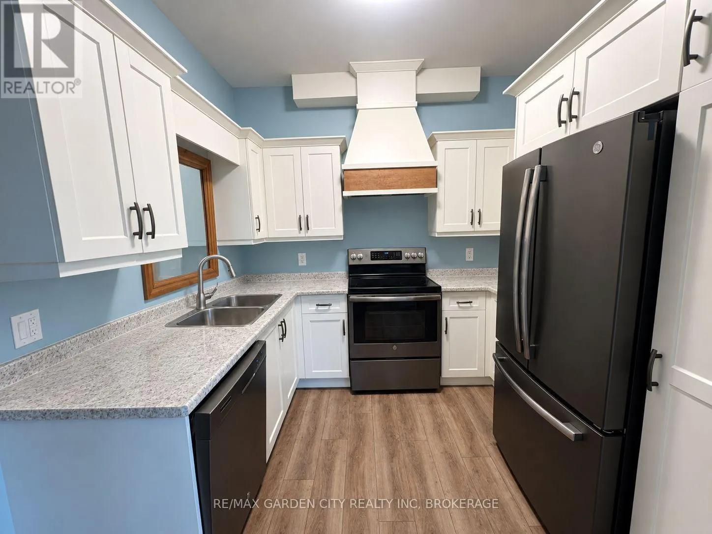 304 - 529 SOUTH PELHAM ROAD #304