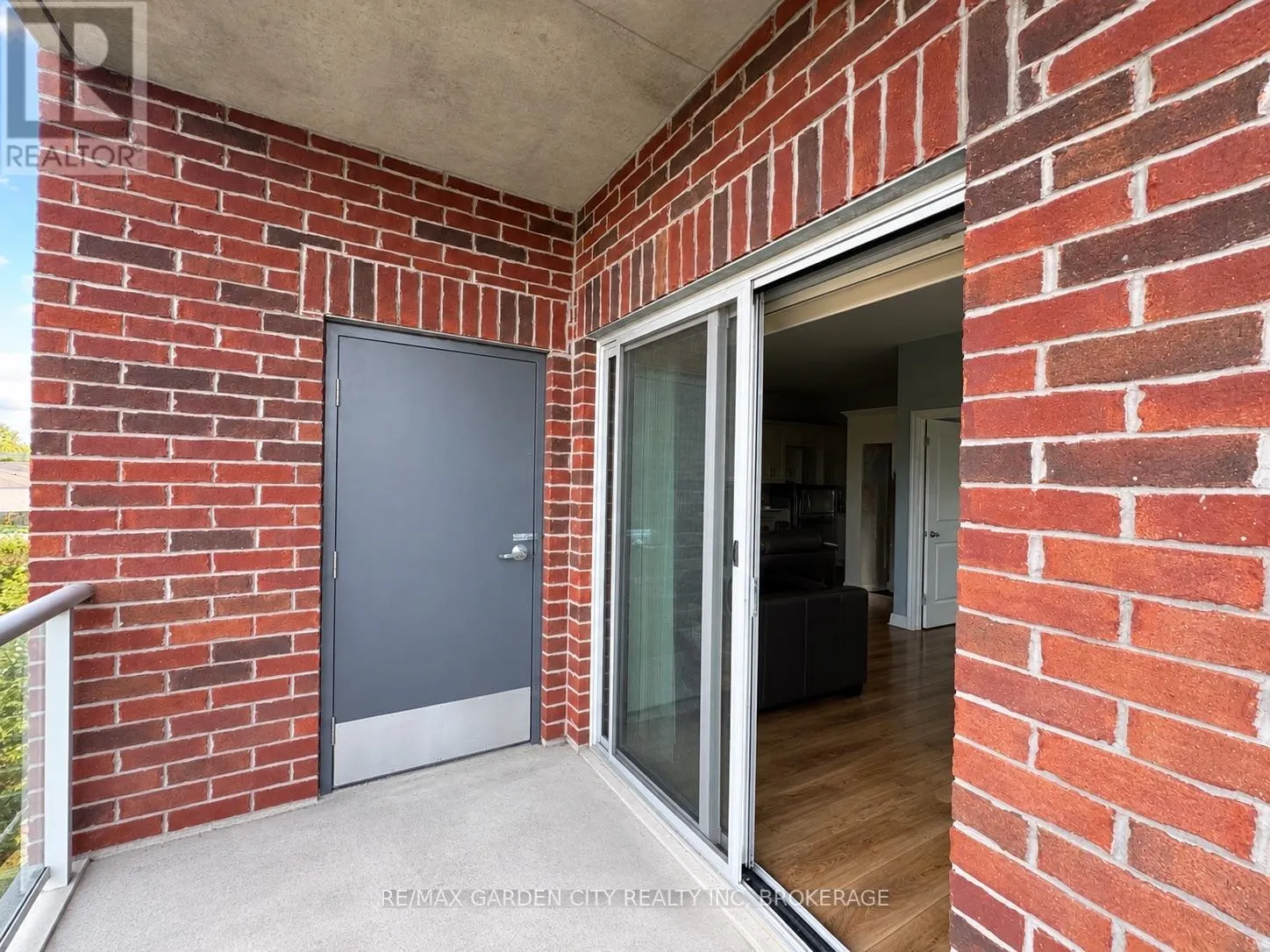 304 - 529 SOUTH PELHAM ROAD #304
