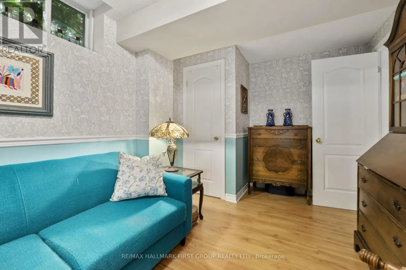 23 HUFFMAN AVENUE