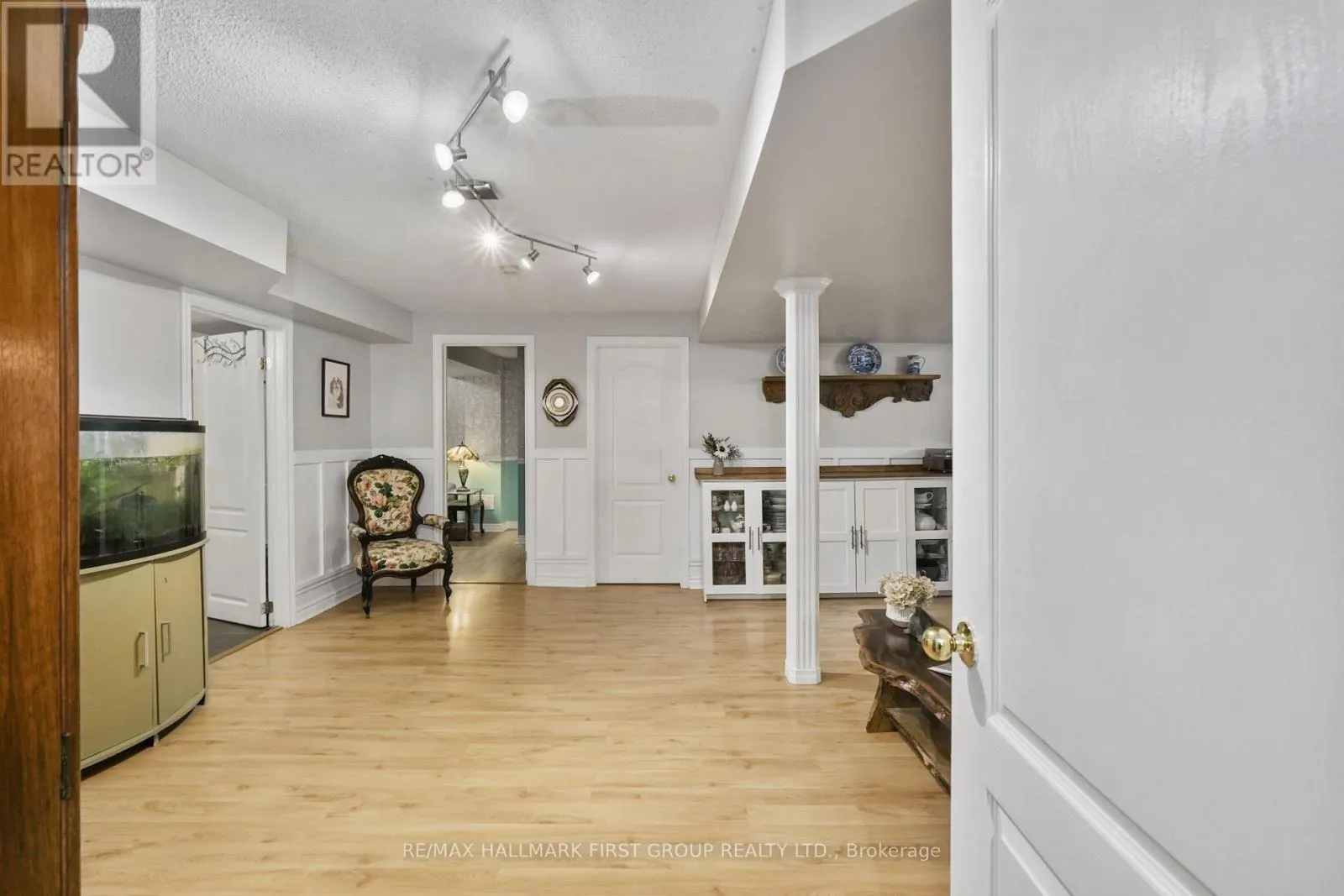 23 HUFFMAN AVENUE