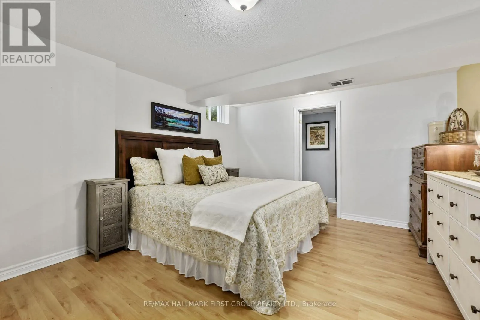 23 HUFFMAN AVENUE