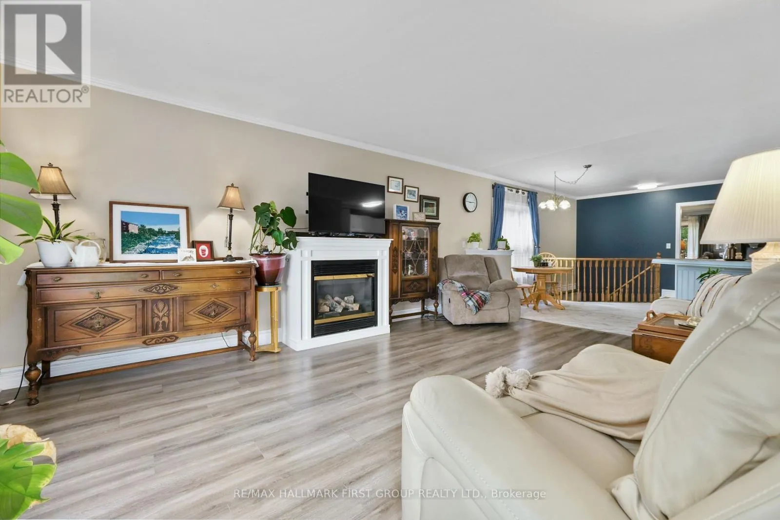 23 HUFFMAN AVENUE