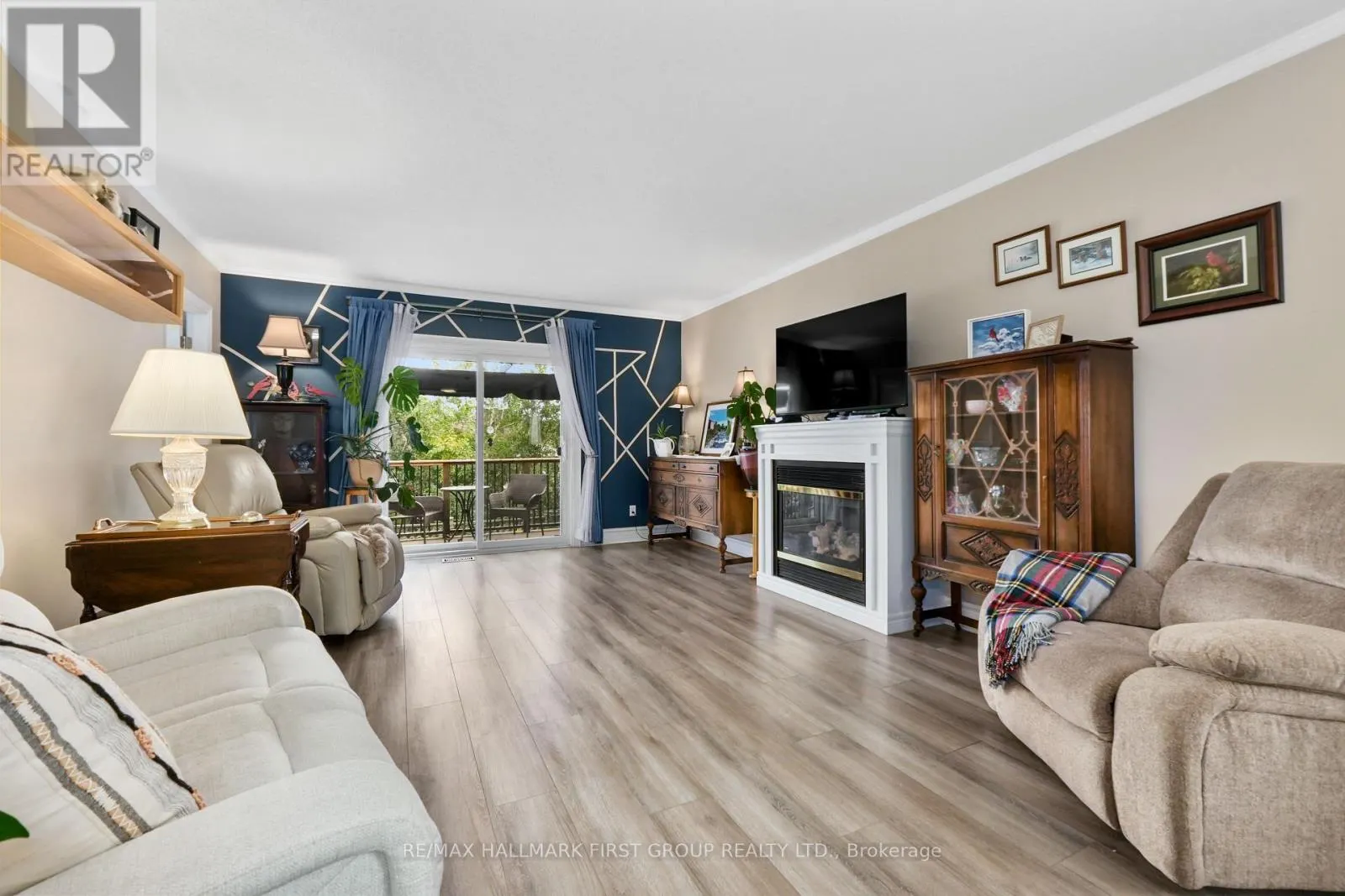 23 HUFFMAN AVENUE