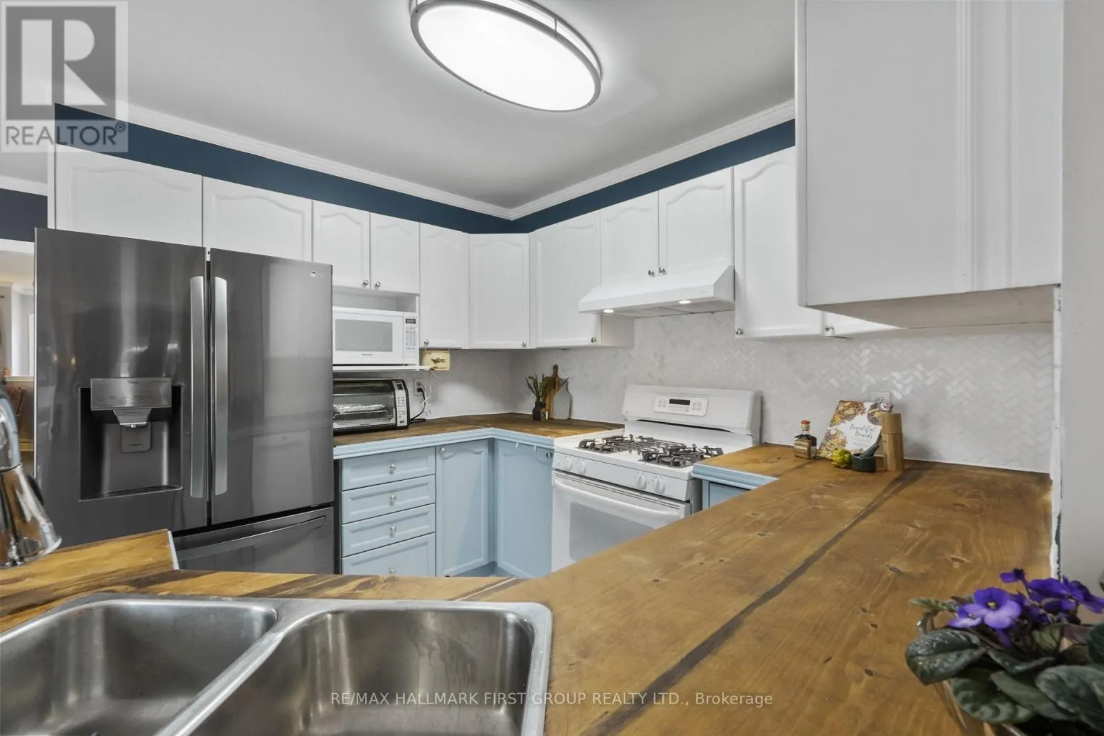 23 HUFFMAN AVENUE