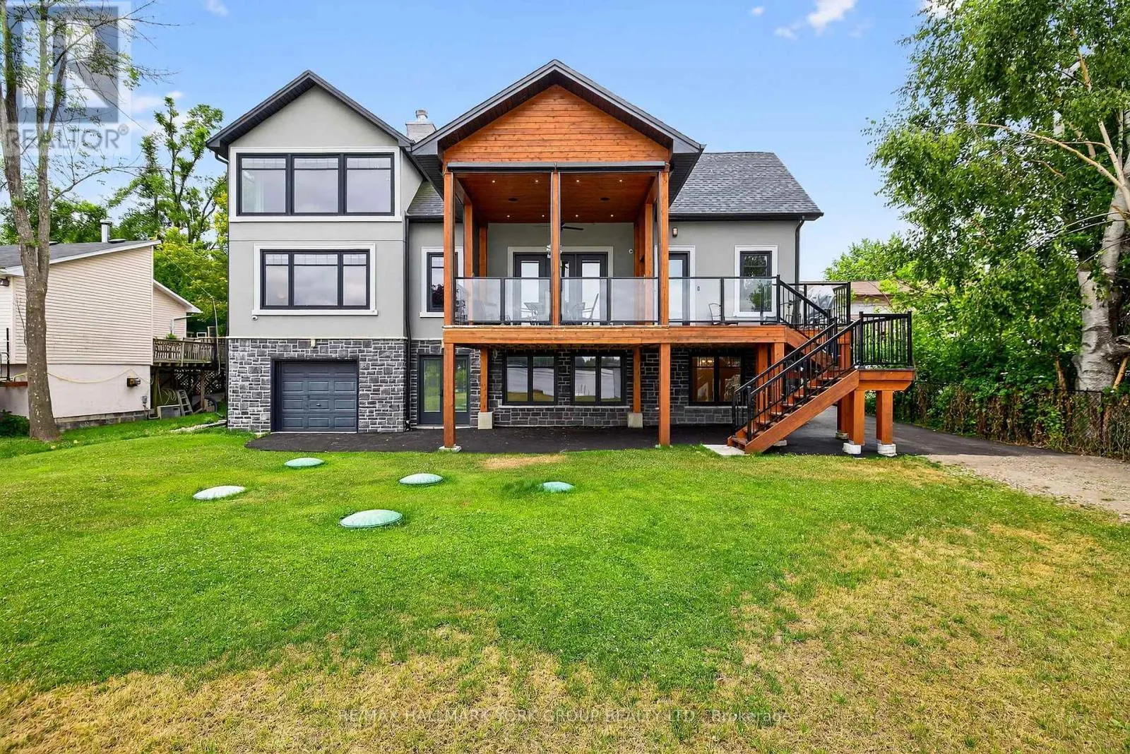 10 GRILLS ROAD