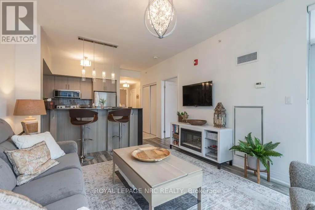 412 - 10 CONCORD PLACE #412