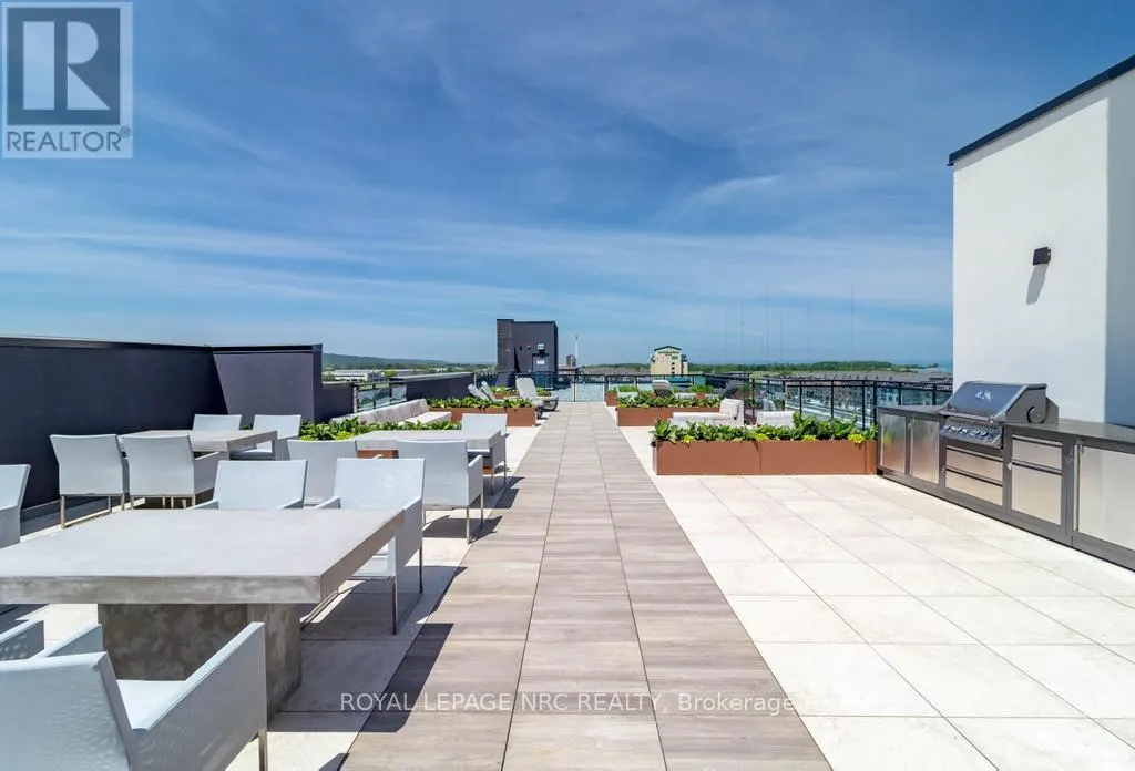 412 - 10 CONCORD PLACE #412
