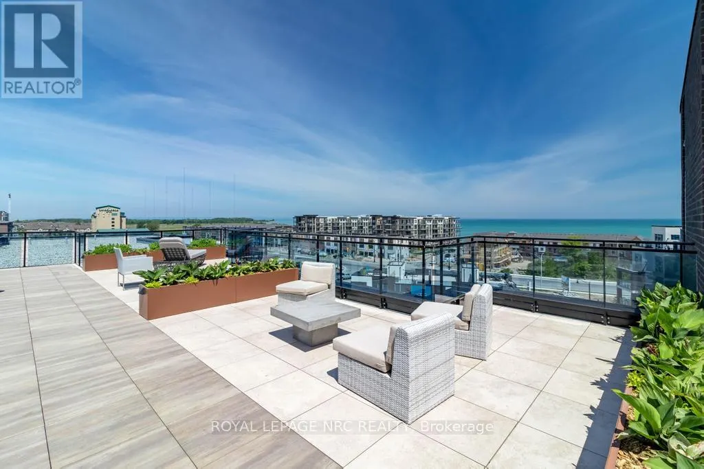 412 - 10 CONCORD PLACE #412