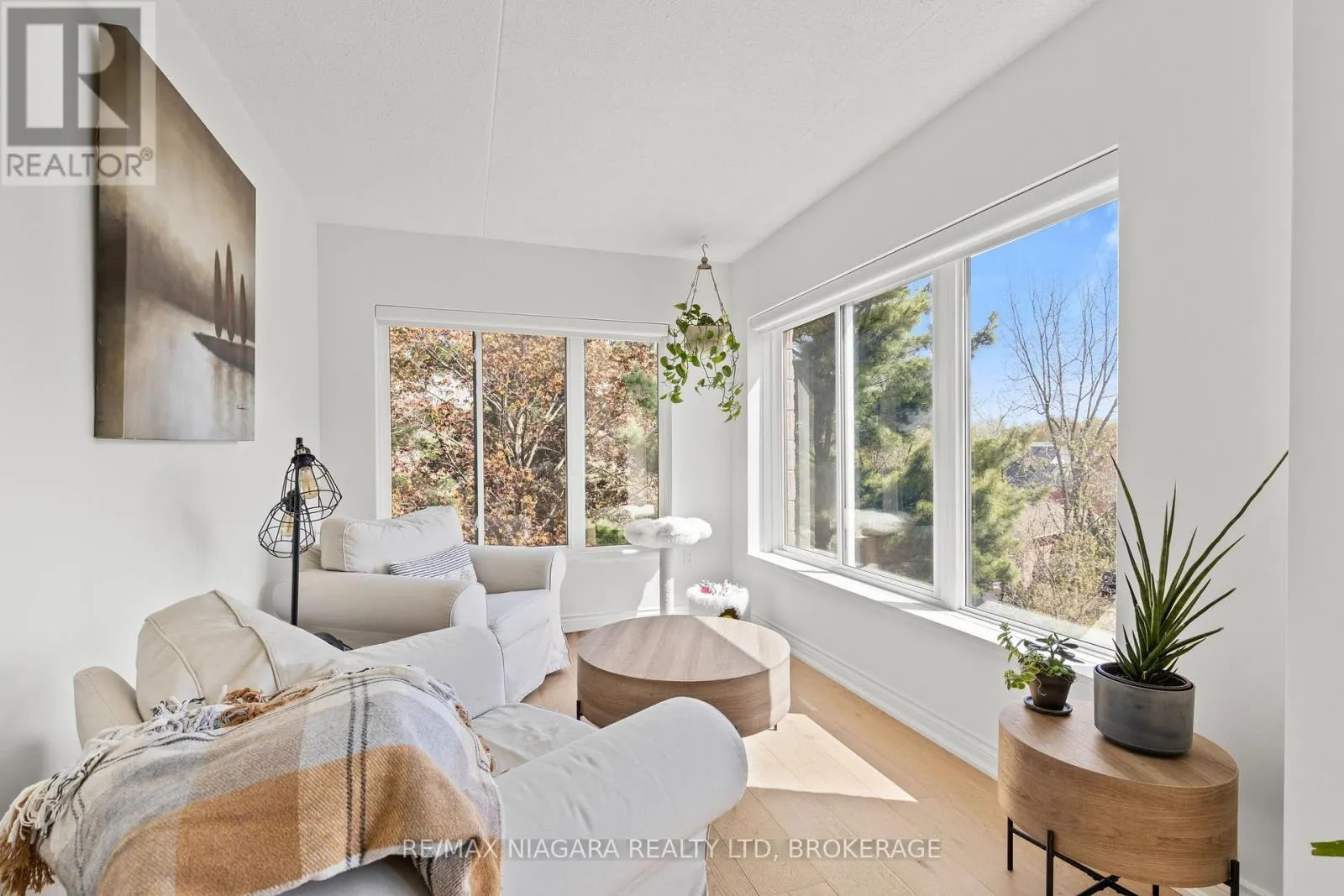 403 - 61 PAFFARD STREET #403