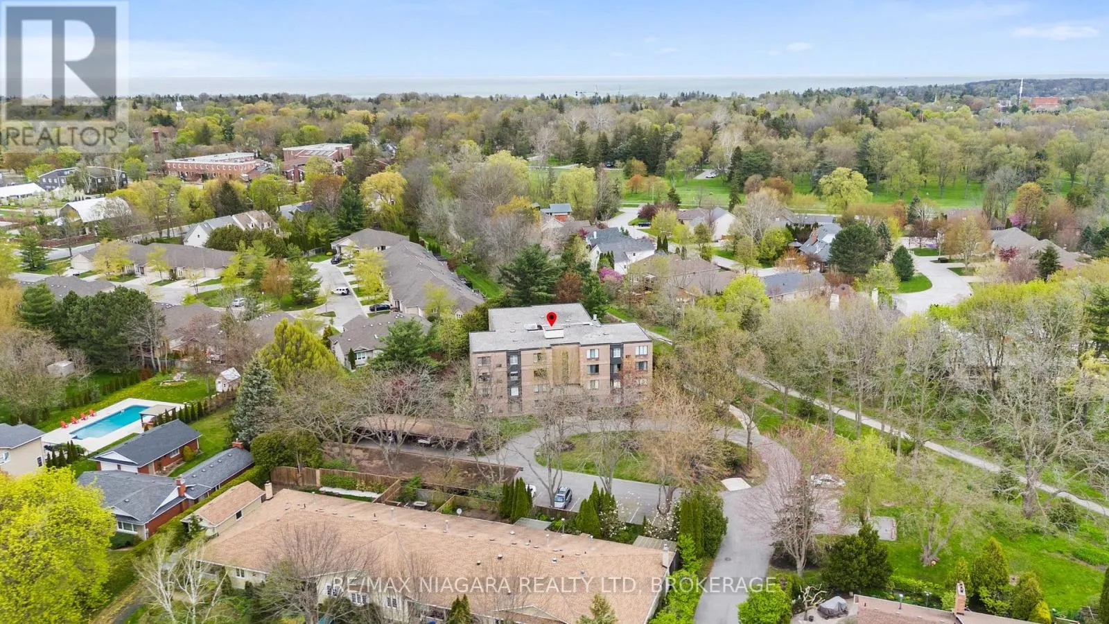 403 - 61 PAFFARD STREET #403