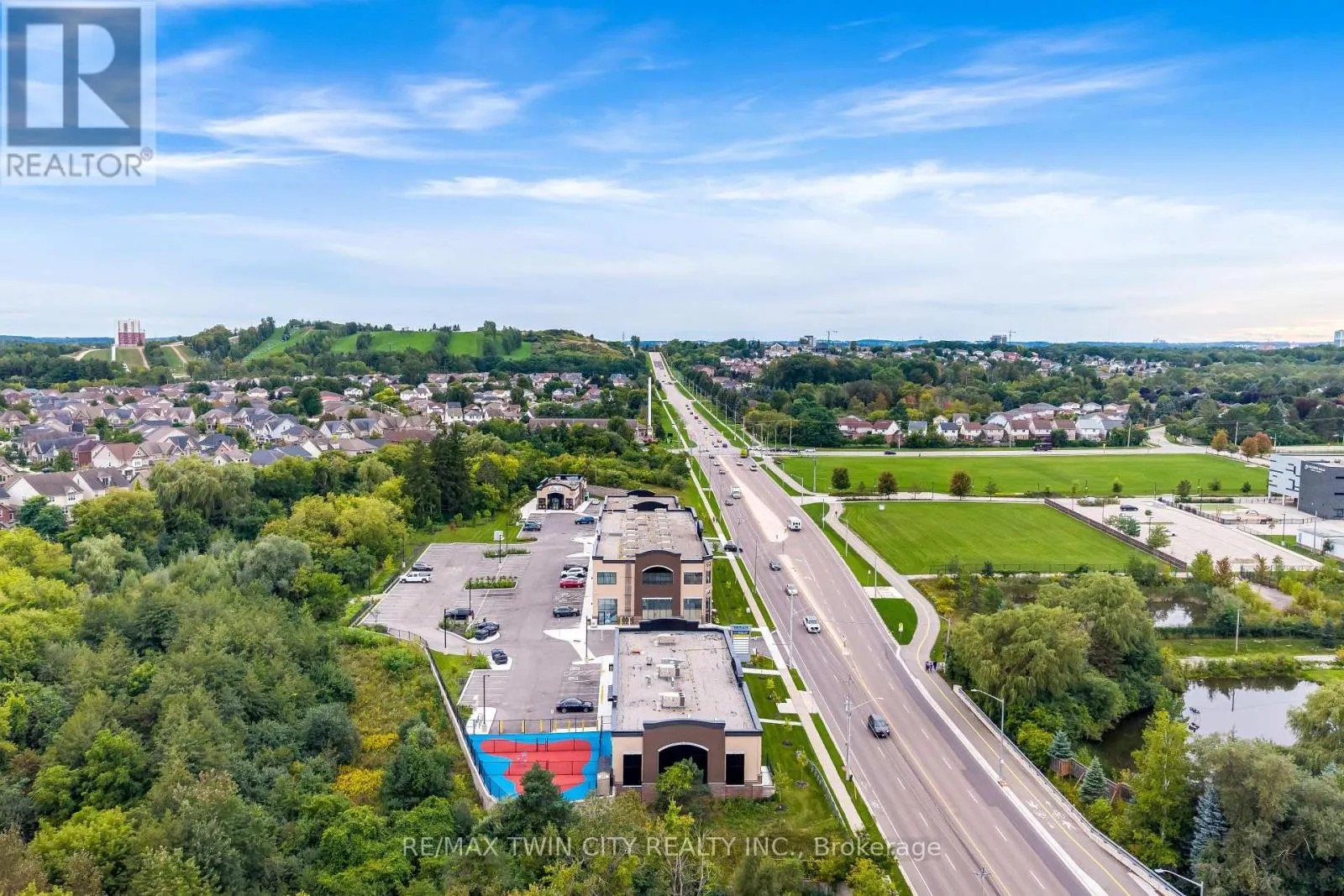 C4 - 873 FAIRWAY STREET N