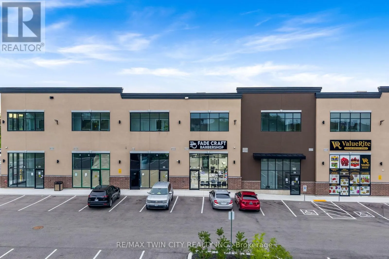 C4 - 873 FAIRWAY STREET N