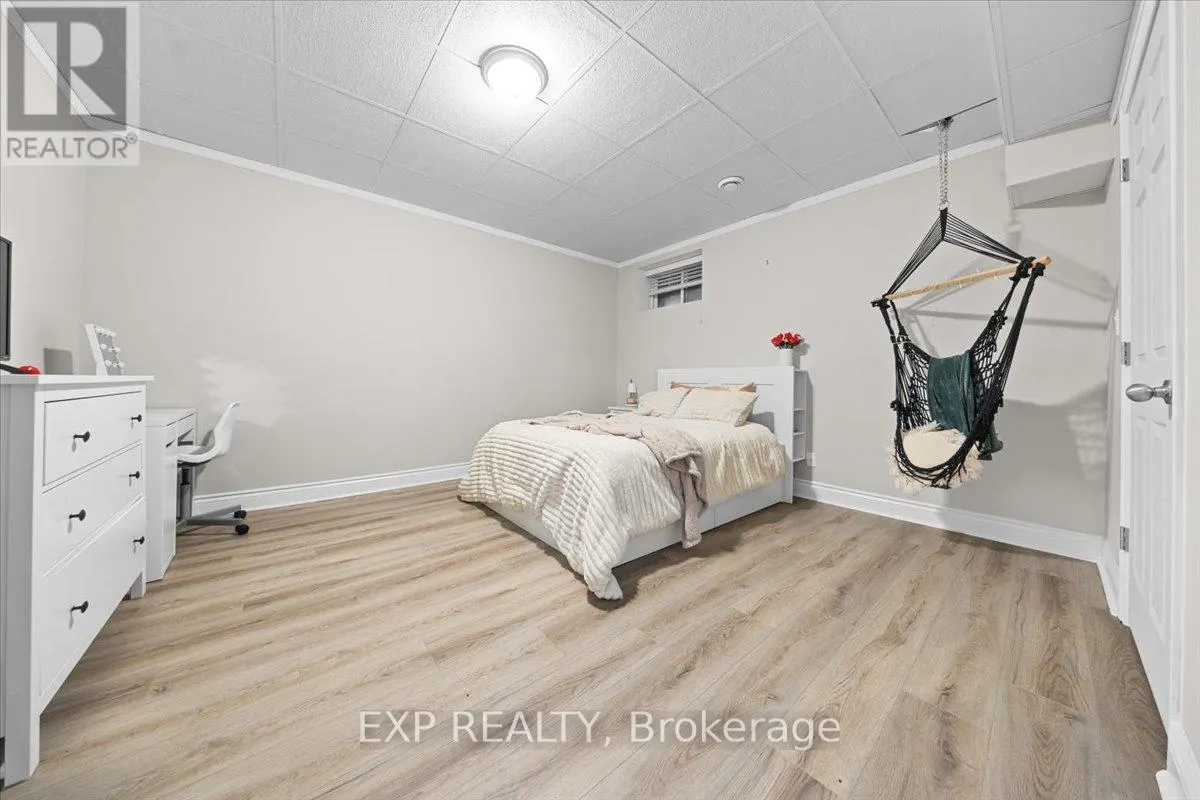 72 DARCYS WAY