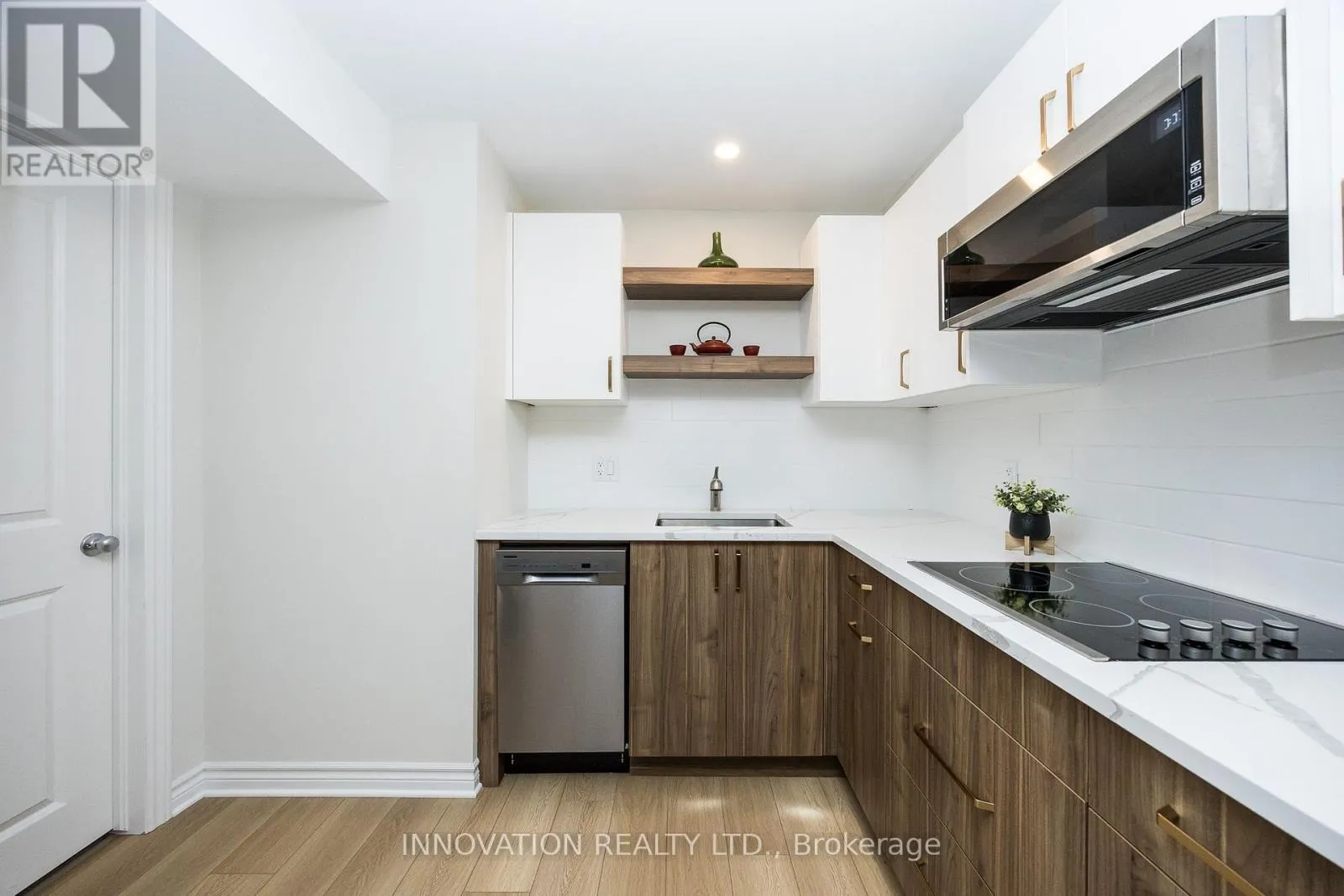 60 KAYENTA STREET
