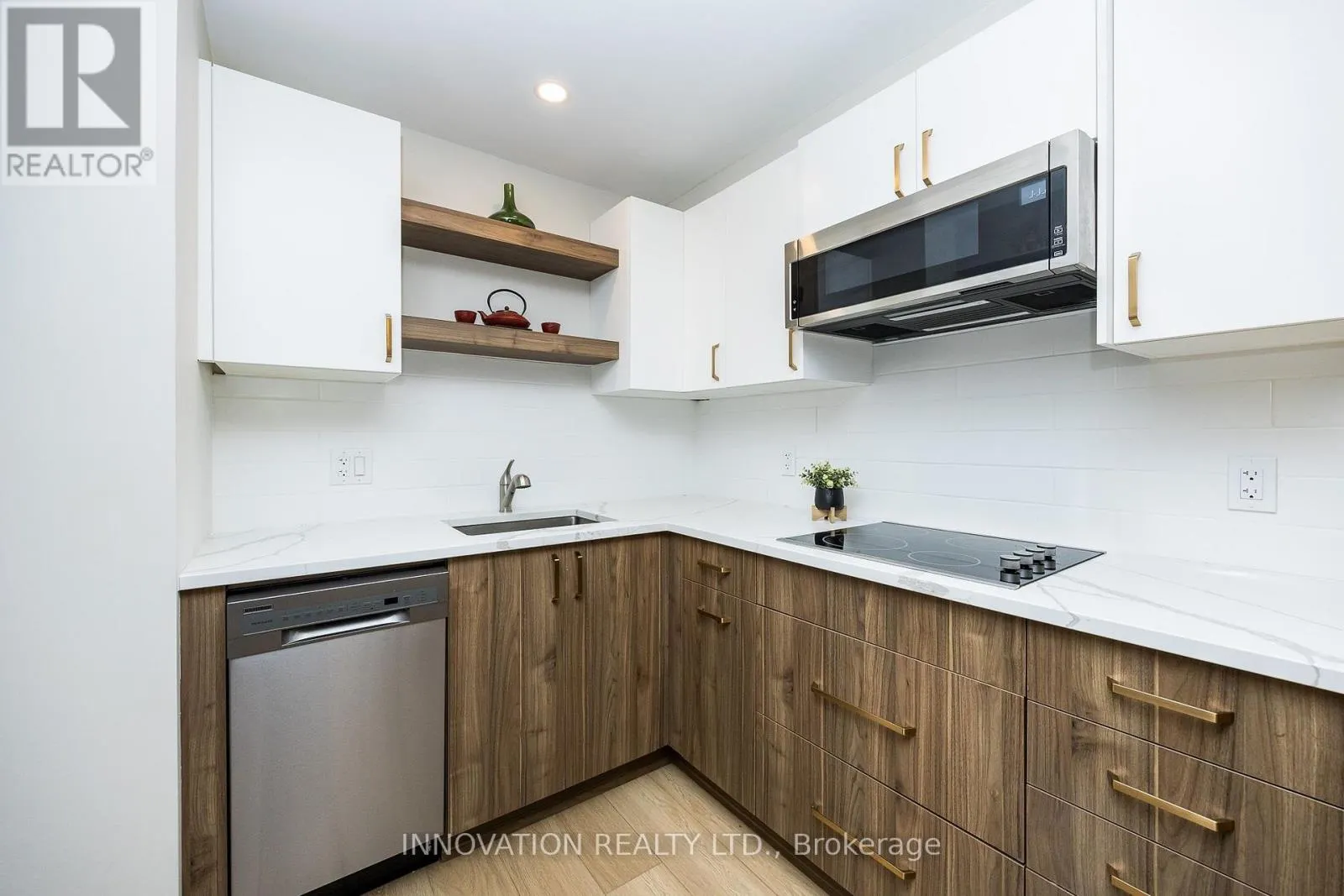 60 KAYENTA STREET