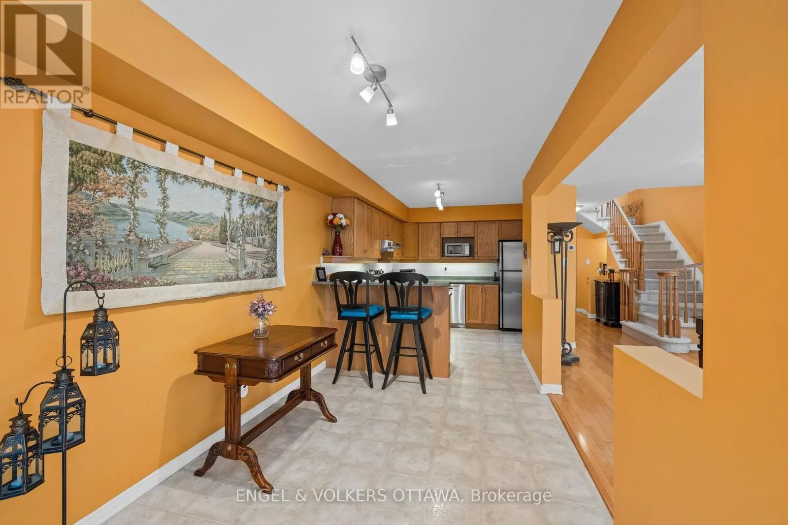 48 FIELDBERRY PRIVATE