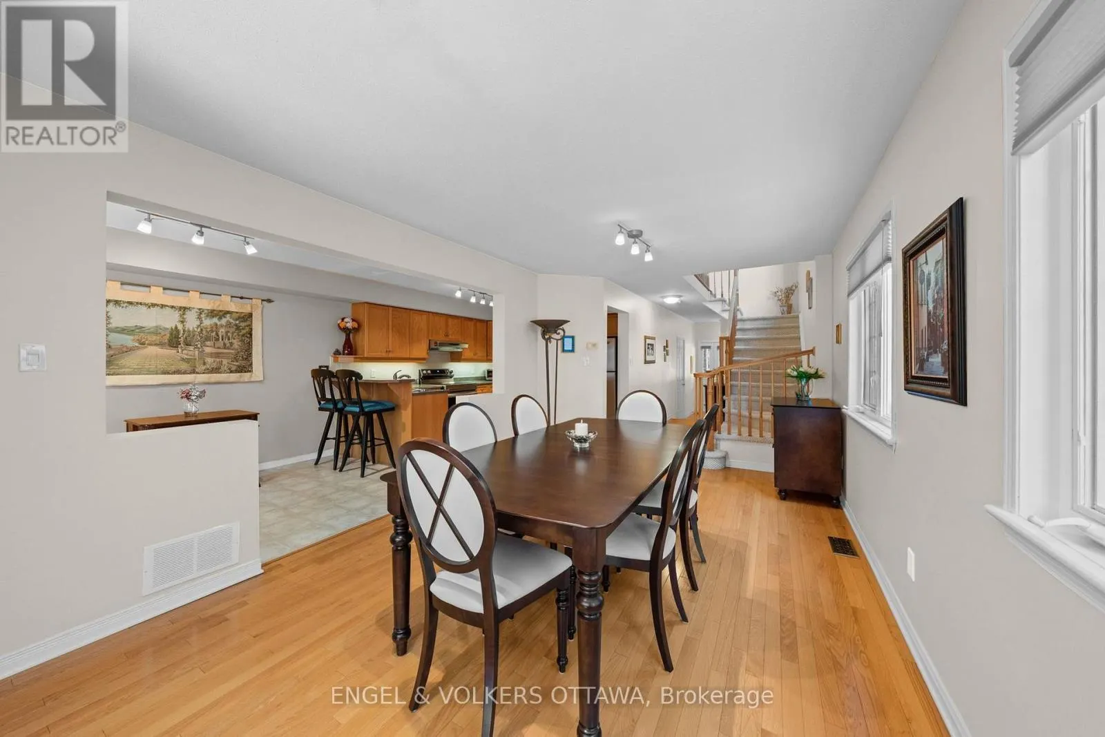 48 FIELDBERRY PRIVATE